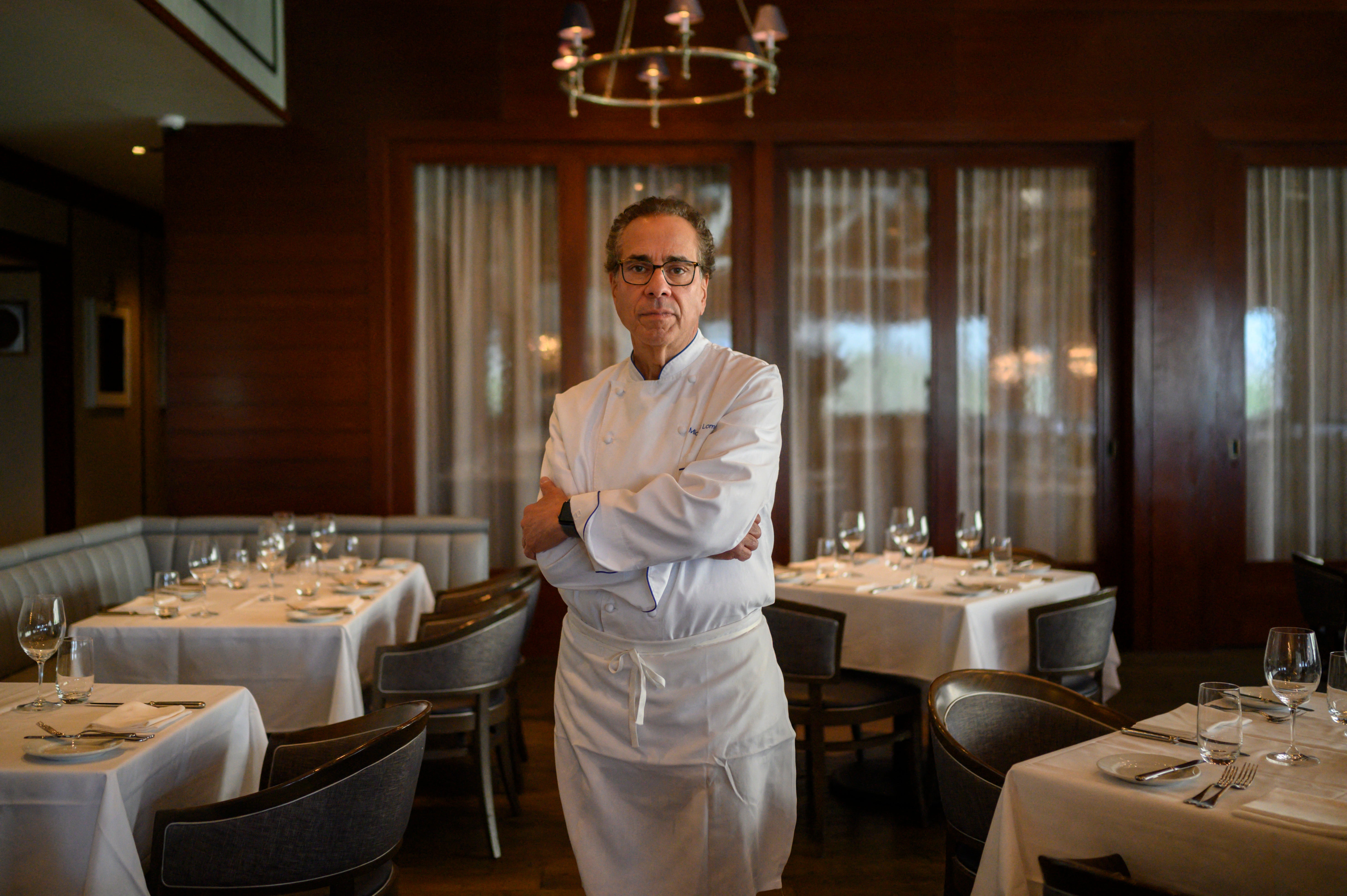 On September 11, 2001 chef Michael Lomonaco didn't go directly to the 107th floor of the World Trade Center's north tower, where he was the chef of the restaurant Windows on the World. ‘My lens was scratched and I needed a new lens,’ he explains, recalling how he went to an optician to fix his glasses