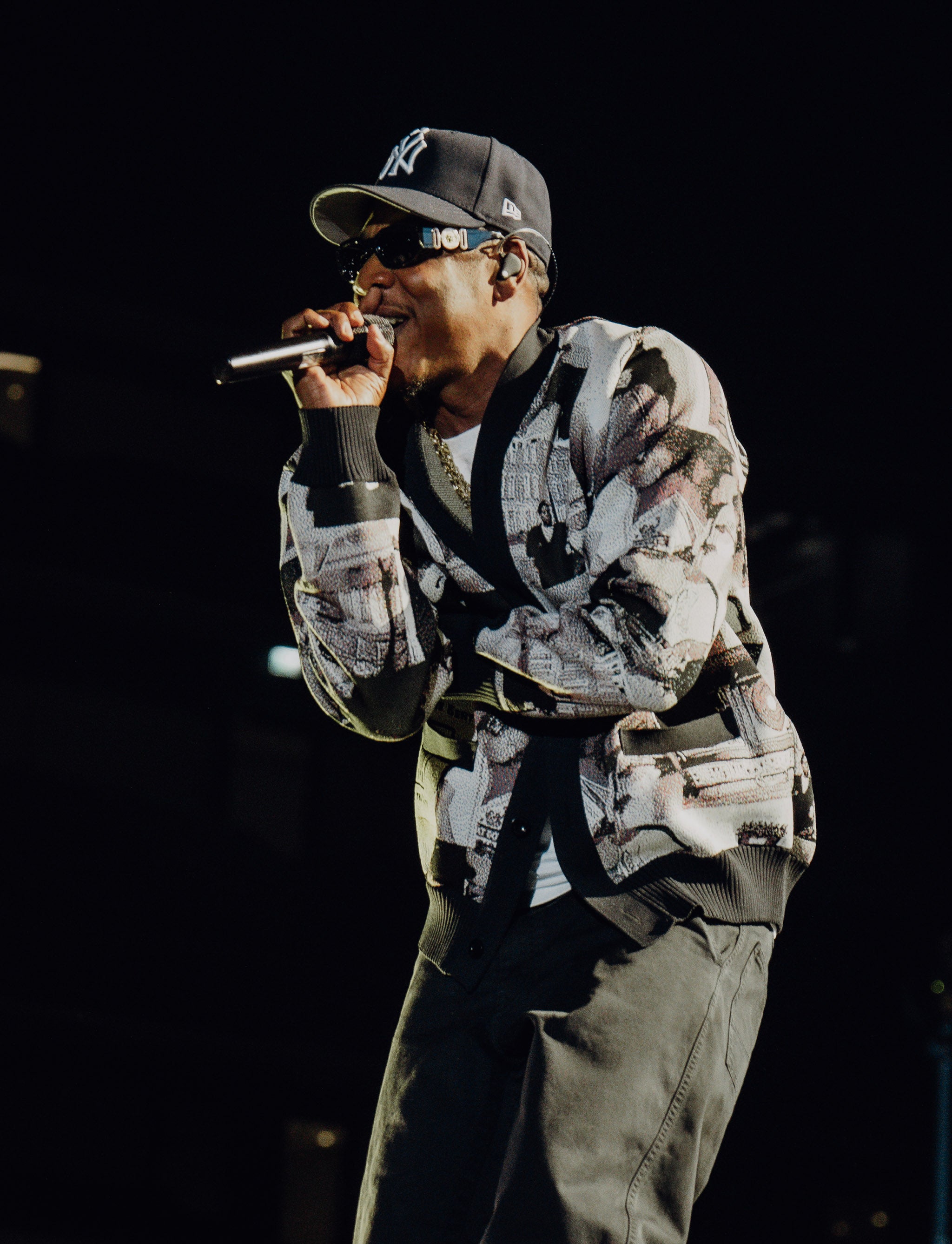Jay-Z serenades Beyonce on her birthday in first UK solo show since 2017