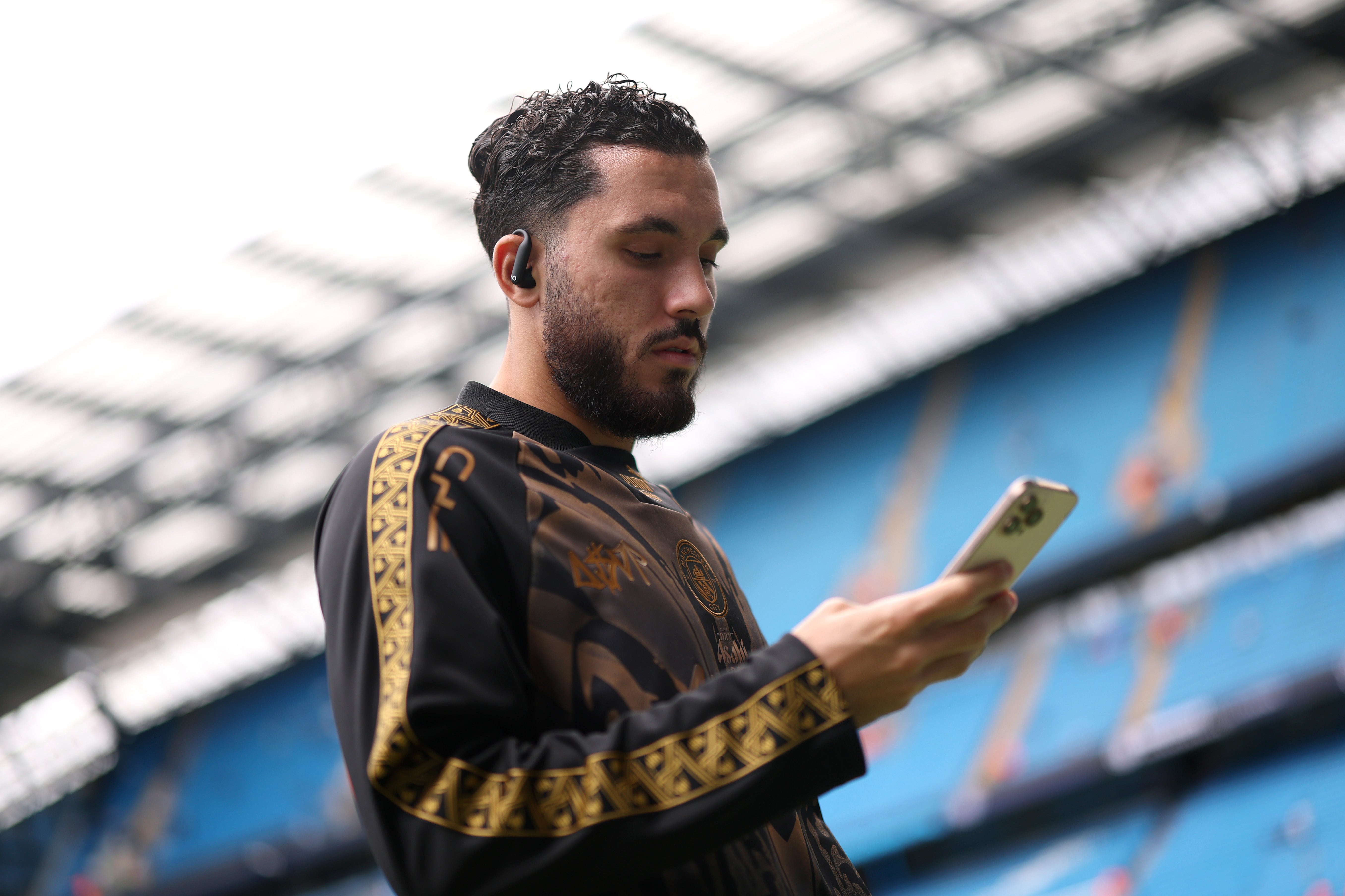 Man City v Coventry LIVE: Ndiaye makes debut but Fernandez on bench after record Premier League transfer
