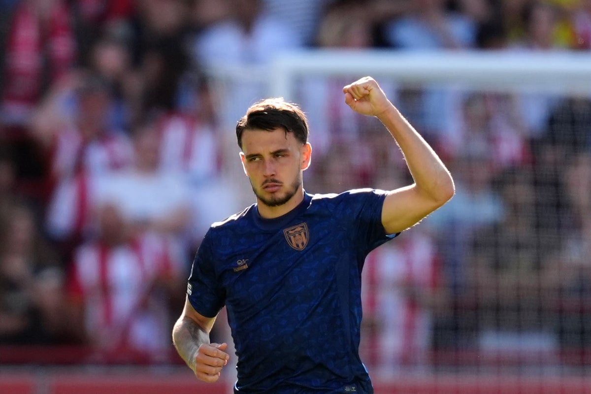 Enzo Le Fee earns redemption as late penalty salvages Sunderland a draw at Brentford