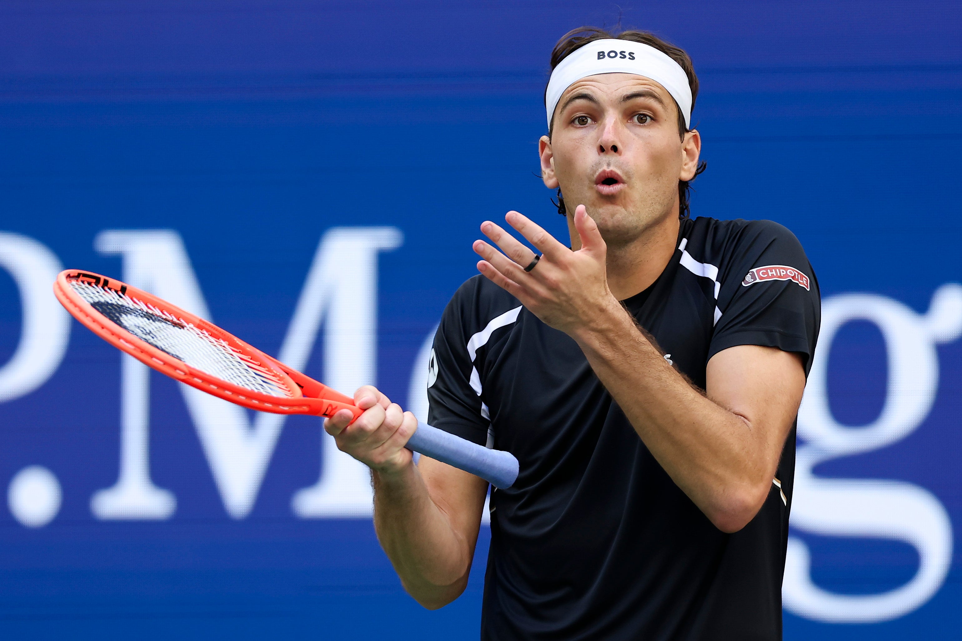 Taylor Fritz lost from two sets to love up