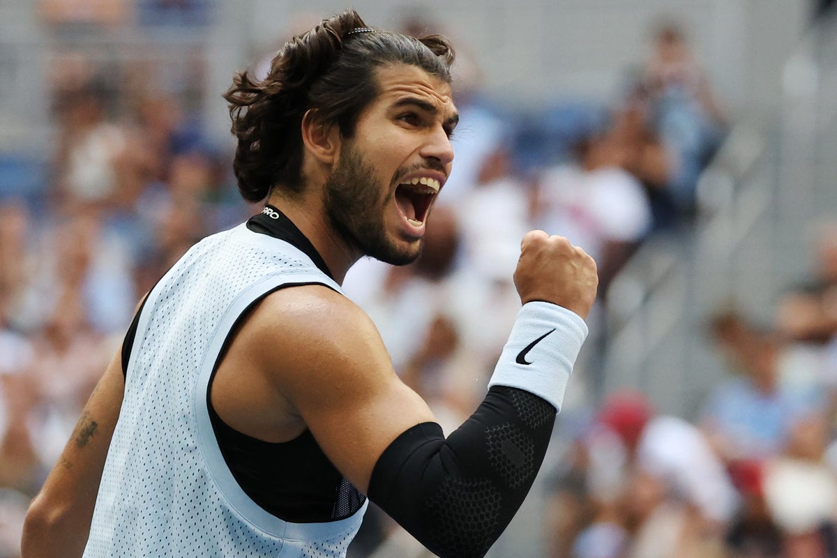 Carlos Alcaraz brushes aside Tommy Paul to reach US Open quarter-finals