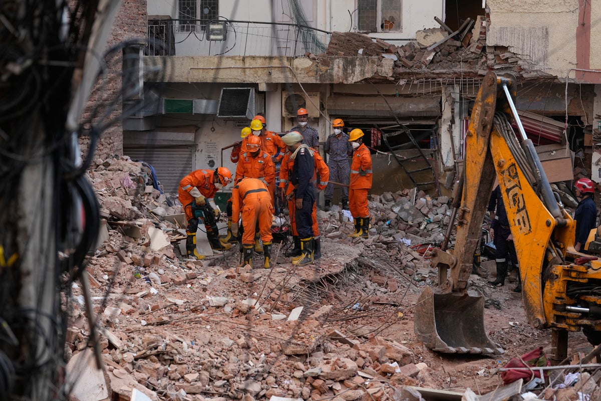 Rescuers search for people trapped in a New Delhi building collapse as death toll rises to 6 Rescuers search for people trapped in a New Delhi building collapse as death toll rises to 6