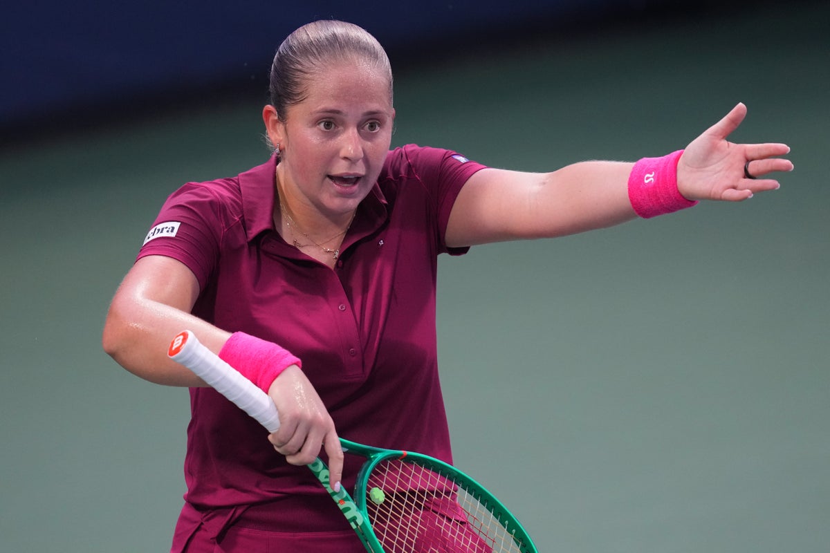Jelena Ostapenko screams at opposition coach in latest on-court feud