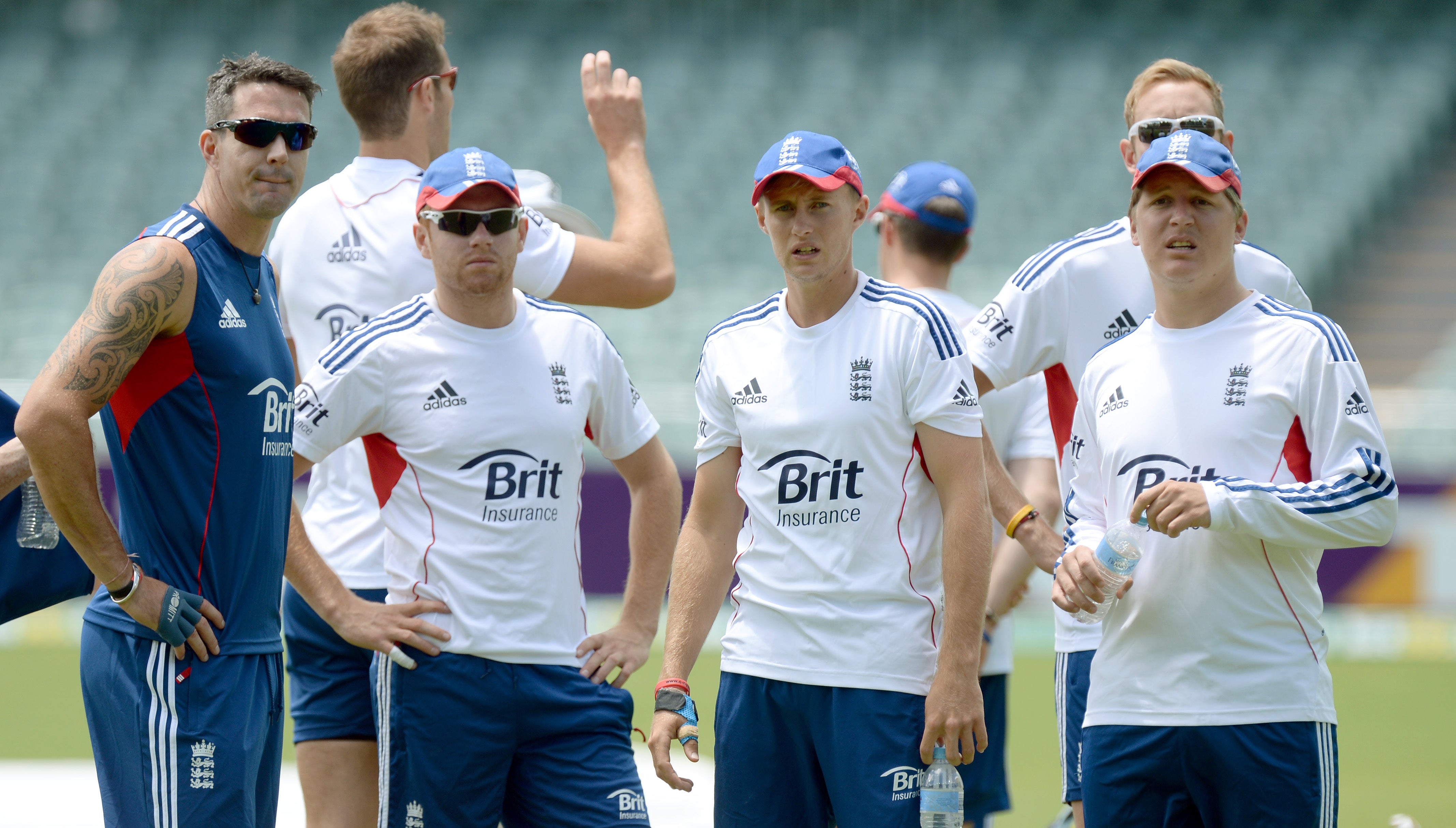 Joe Root (second from right) and Kevin Pietersen (far left)