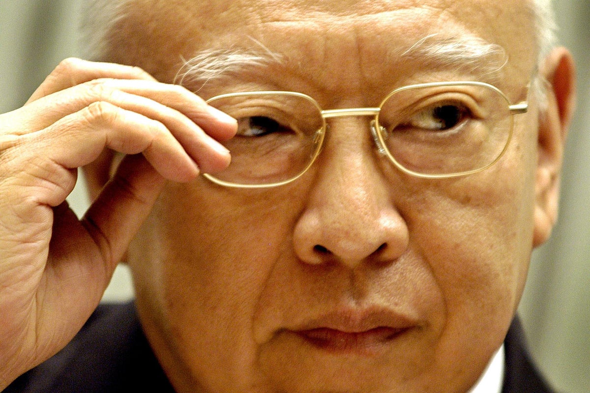 Tung Chee-hwa, Hong Kong's First Post-Colonial Chief Executive, Dies at 89