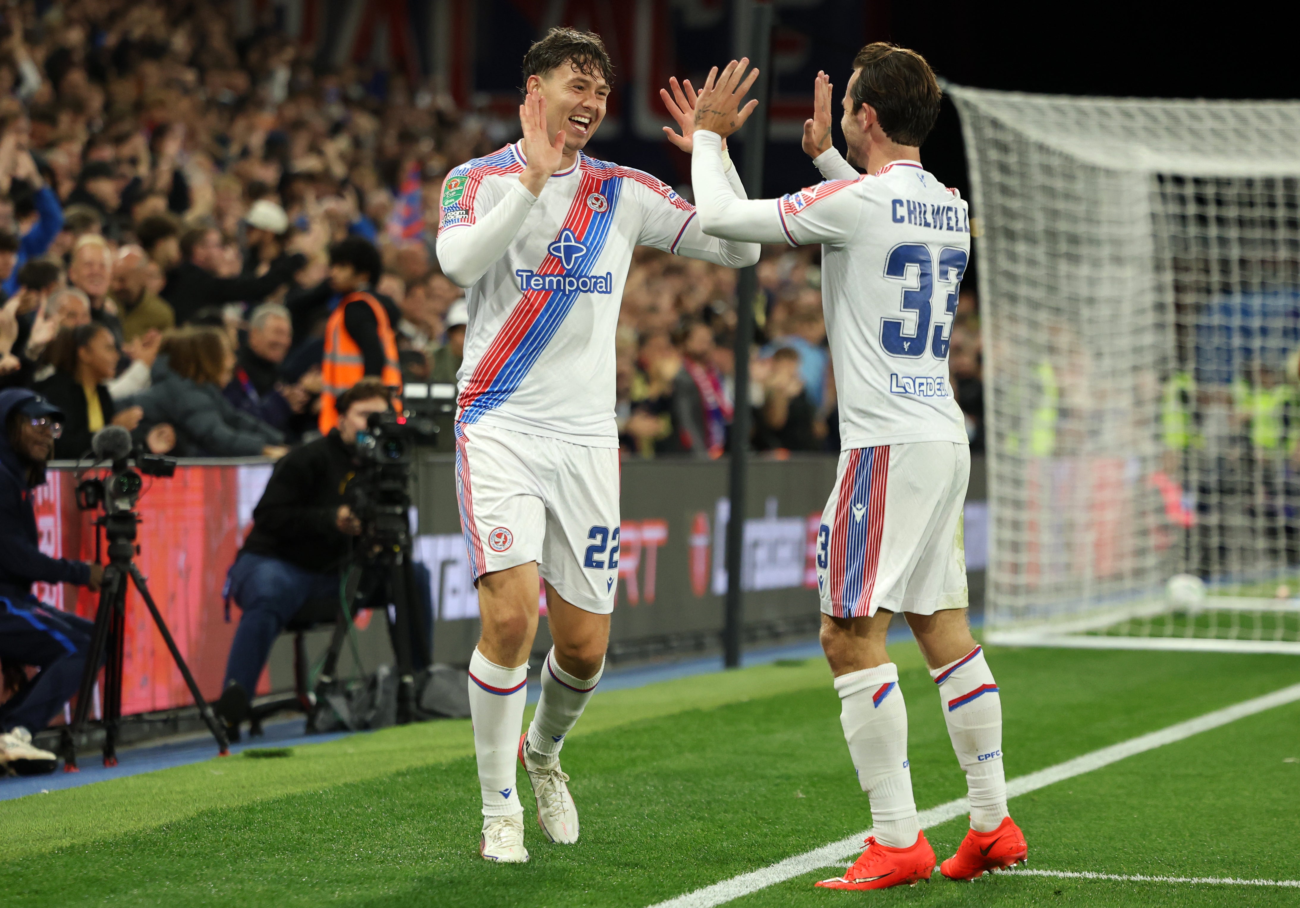 Strand-Larsen was on target as Palace advanced
