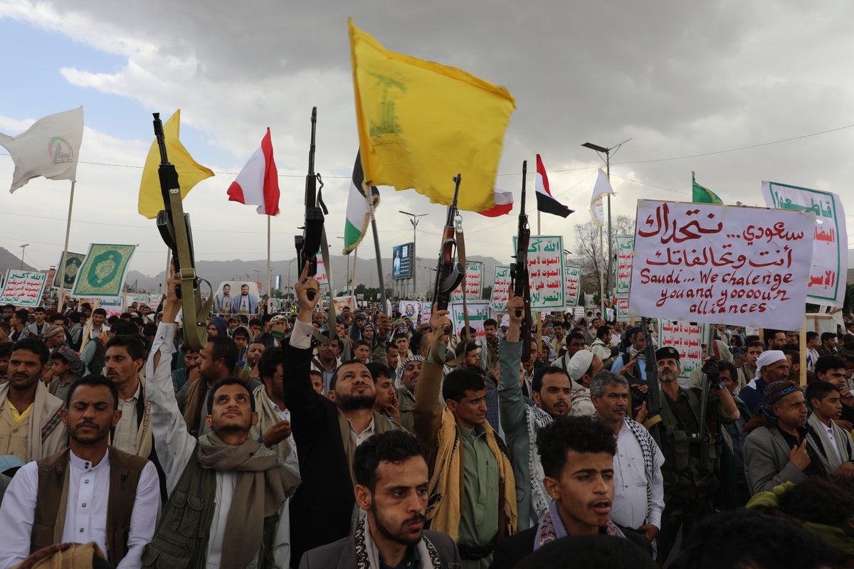 Regional officials report coordination between Houthi rebels and Iraqi militias