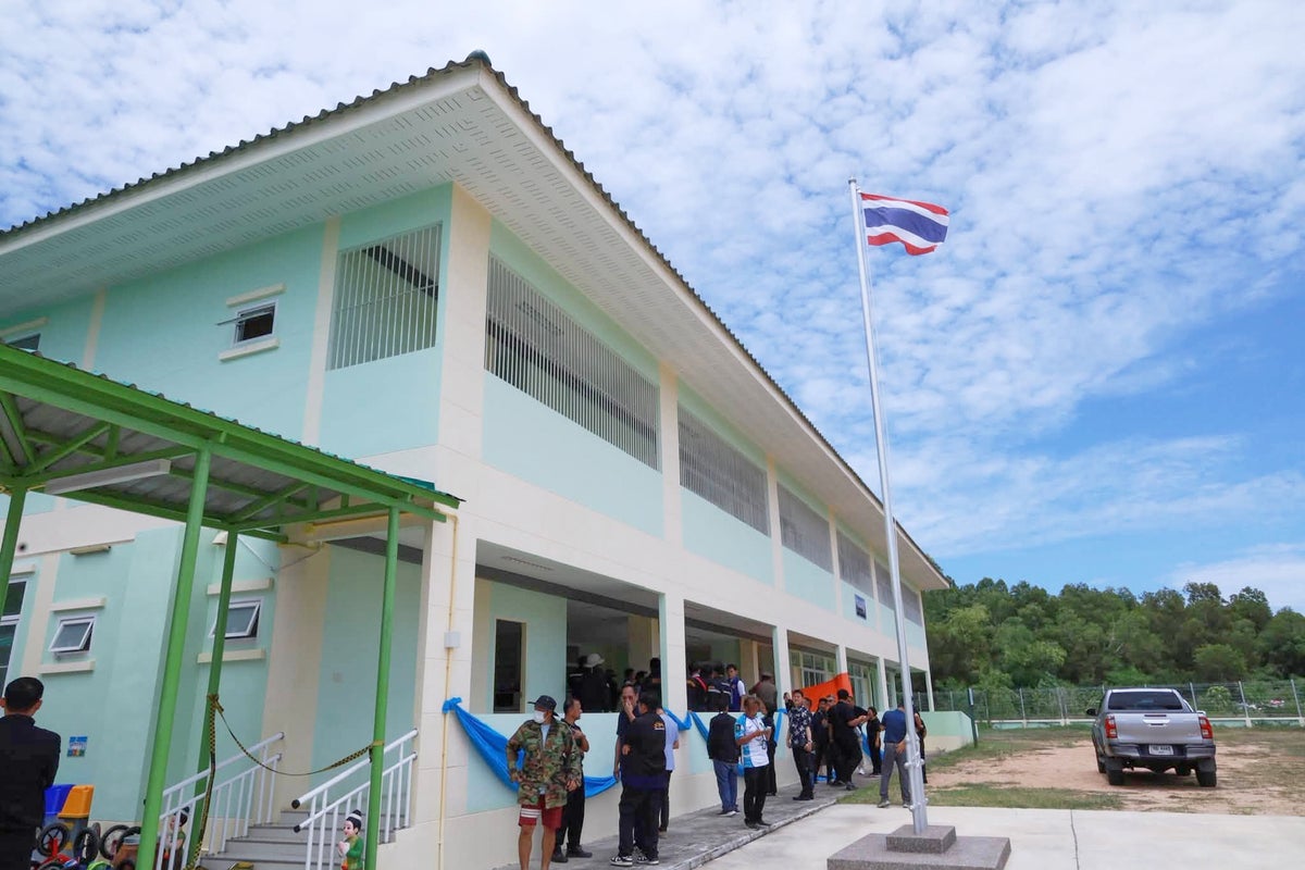Suspected gunman in Thailand kindergarten shooting surrenders after 18-hour standoff
