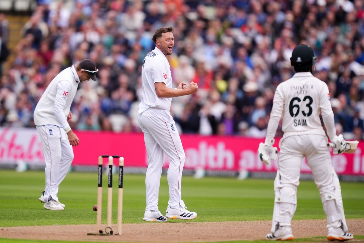 England show no mercy as Pakistan bowled out for 133 on day one at Edgbaston