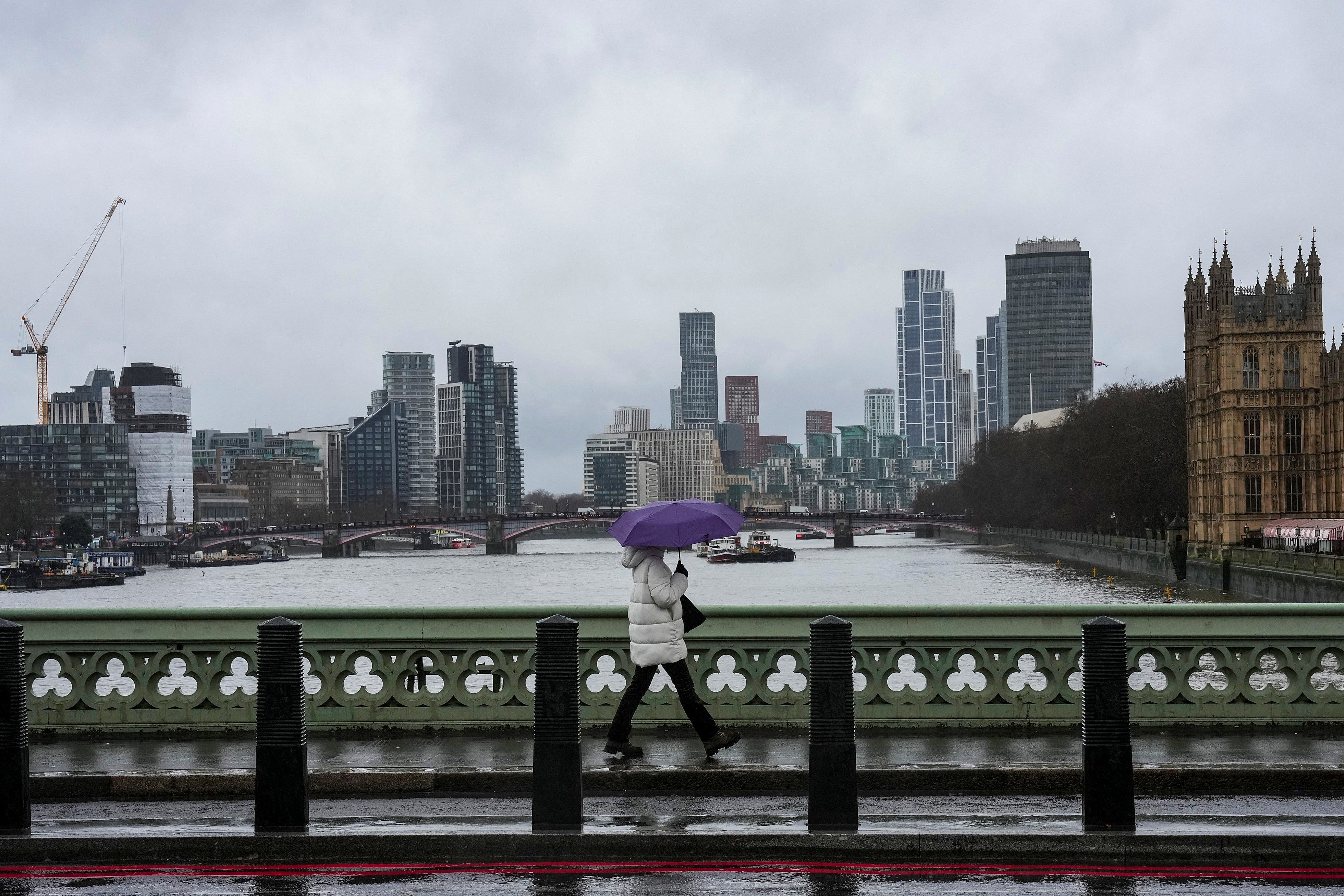 UK weather forecast: Wet and windy start to weekend before sun returns 