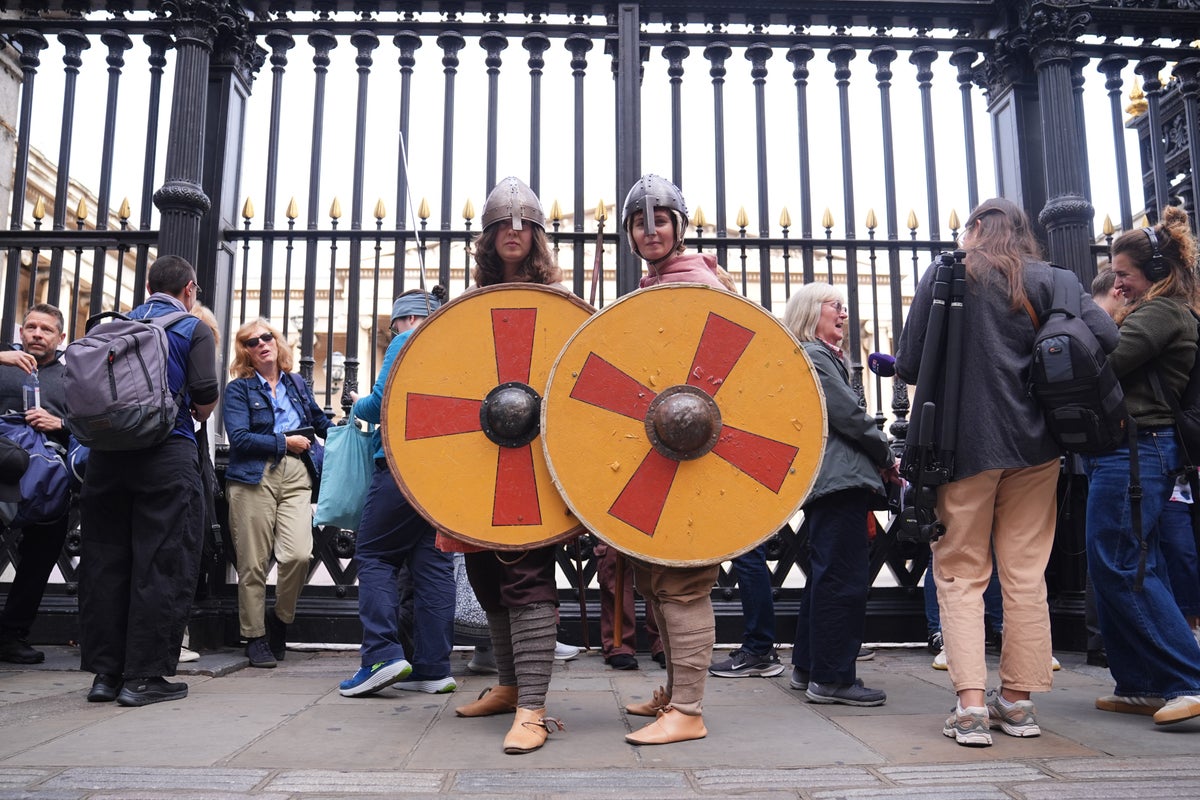 Crowds flock to see Bayeux Tapestry on show at British Museum for first time Crowds flock to see Bayeux Tapestry on show at British Museum for first time