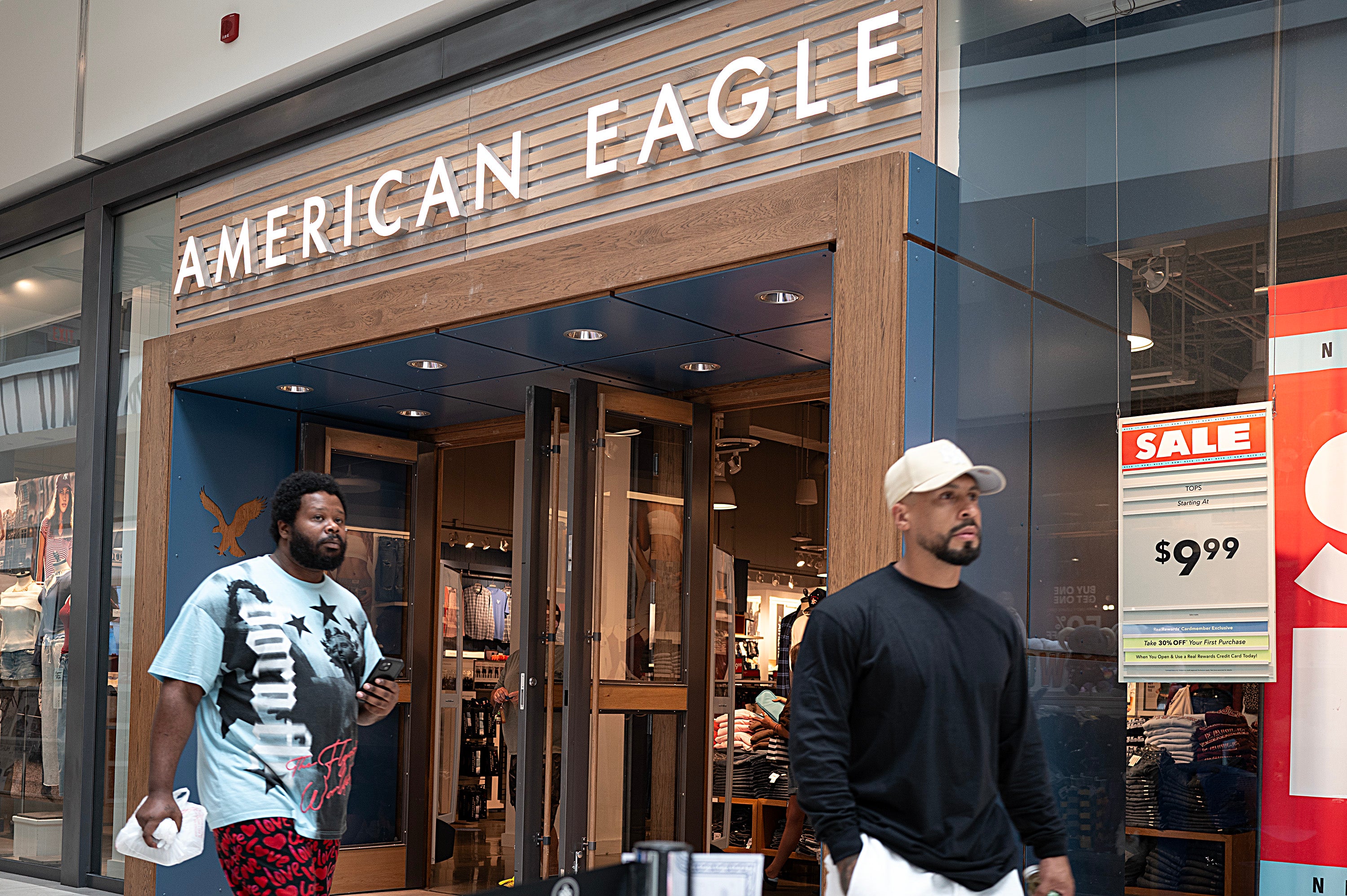 American Eagle Outfitters' shares slumped over 11% in premarket trading on Thursday