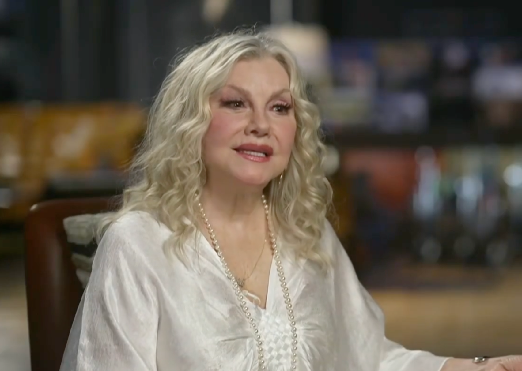 Stella Parton spoke to Gayle King on 'CBS Mornings' about her late sister Dolly