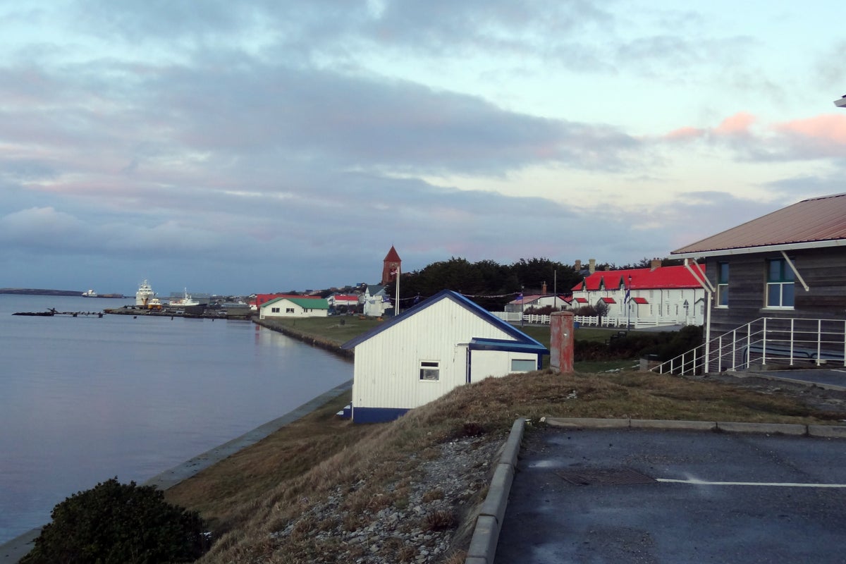 Burnham pledges “whatever it takes” to keep Falklands amid Argentine threats