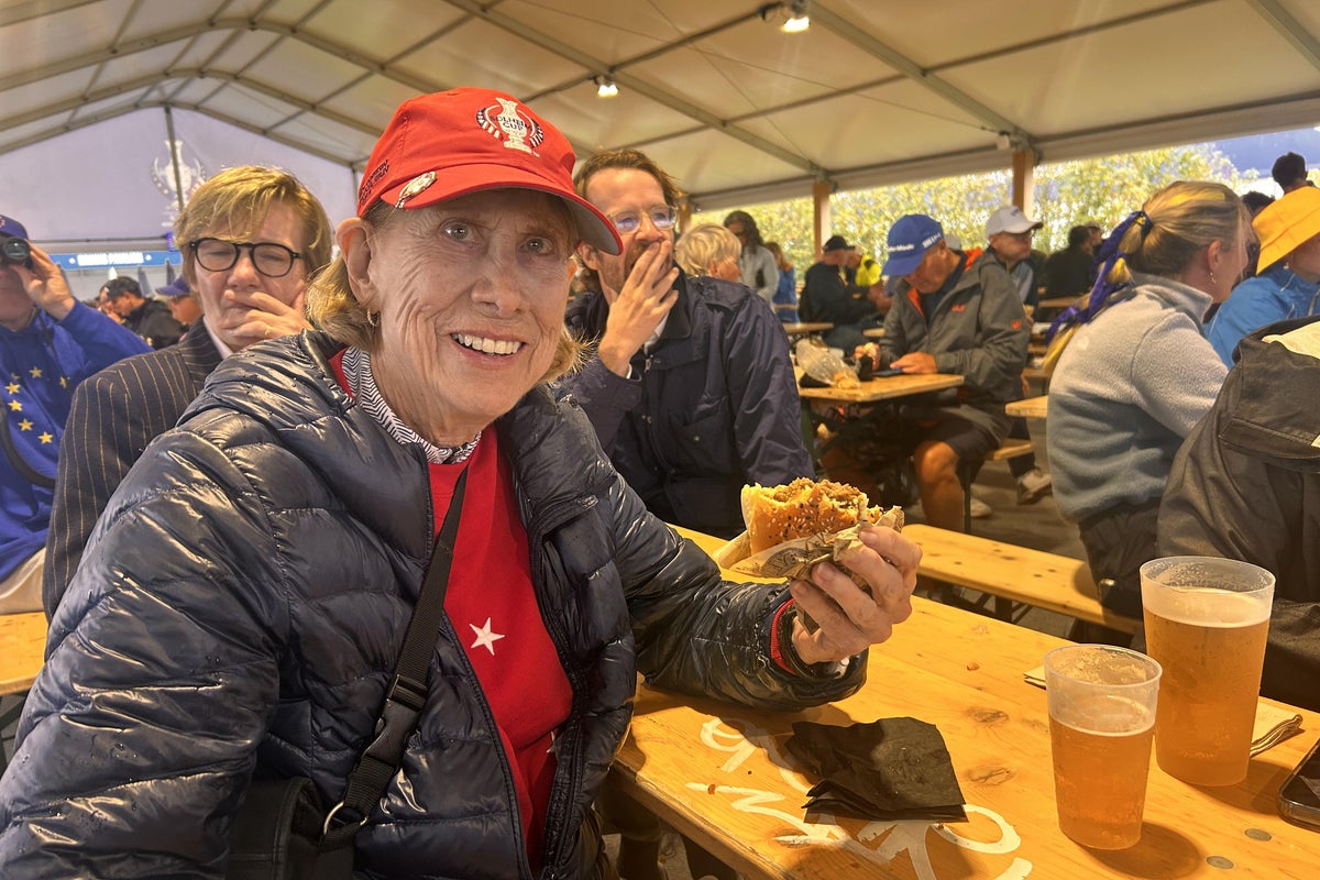 Solheim Cup golf fans sample traditional Dutch snacks in the Netherlands