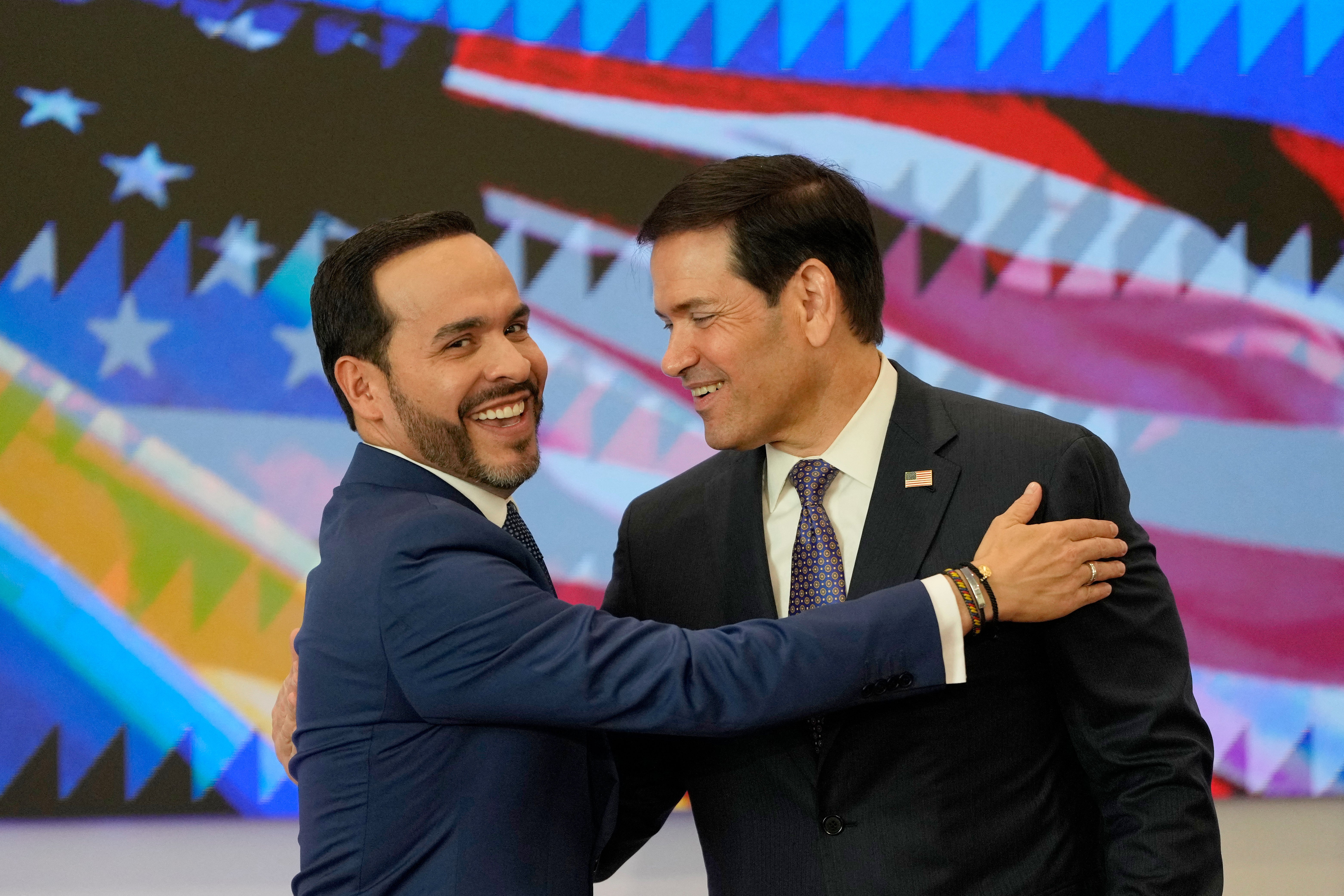 Colombia's President Abelardo de la Espriella, who has launched an all-out war on the armed groups, met US Secretary of State Marco Rubio (right) during a bilateral agreements signing ceremony in Barranquilla, Colombia on September 8 (AFP/Getty)