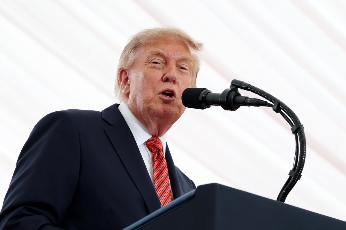 Trump says he’ll ‘probably be able to settle’ UK’s Falkland Islands row with Argentina