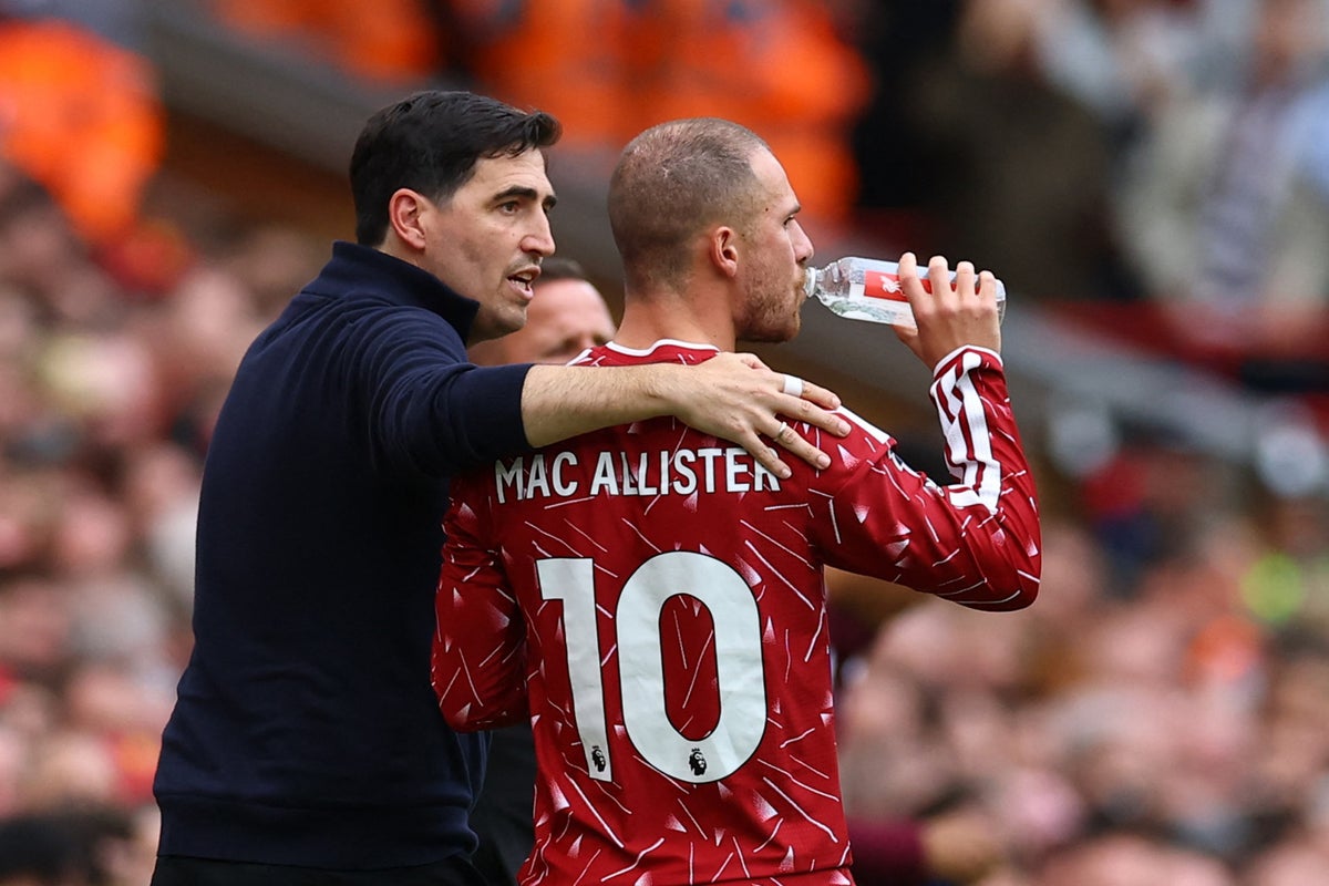 Liverpool v Fulham LIVE: Reds search for winner after Victor Munoz hits bar