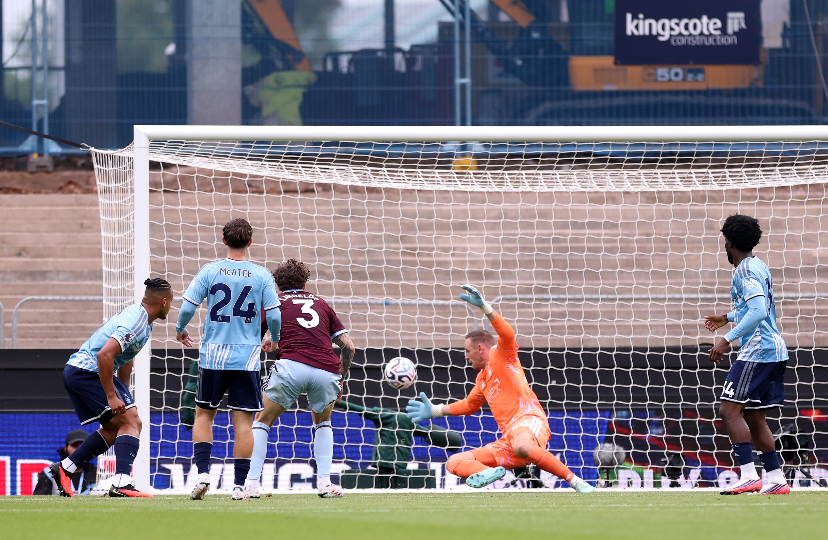 Matz Sels made a remarkable save