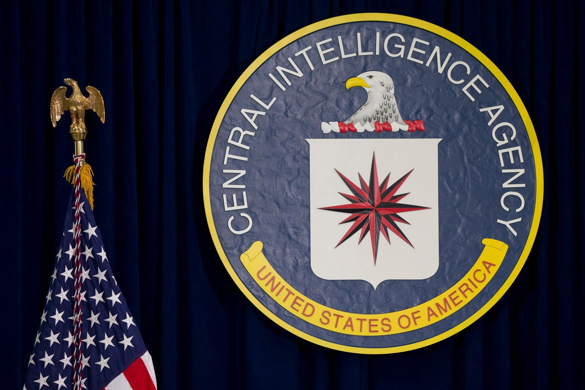 Former CIA official found with gold bars reaches tentative plea deal after charge of salary theft
