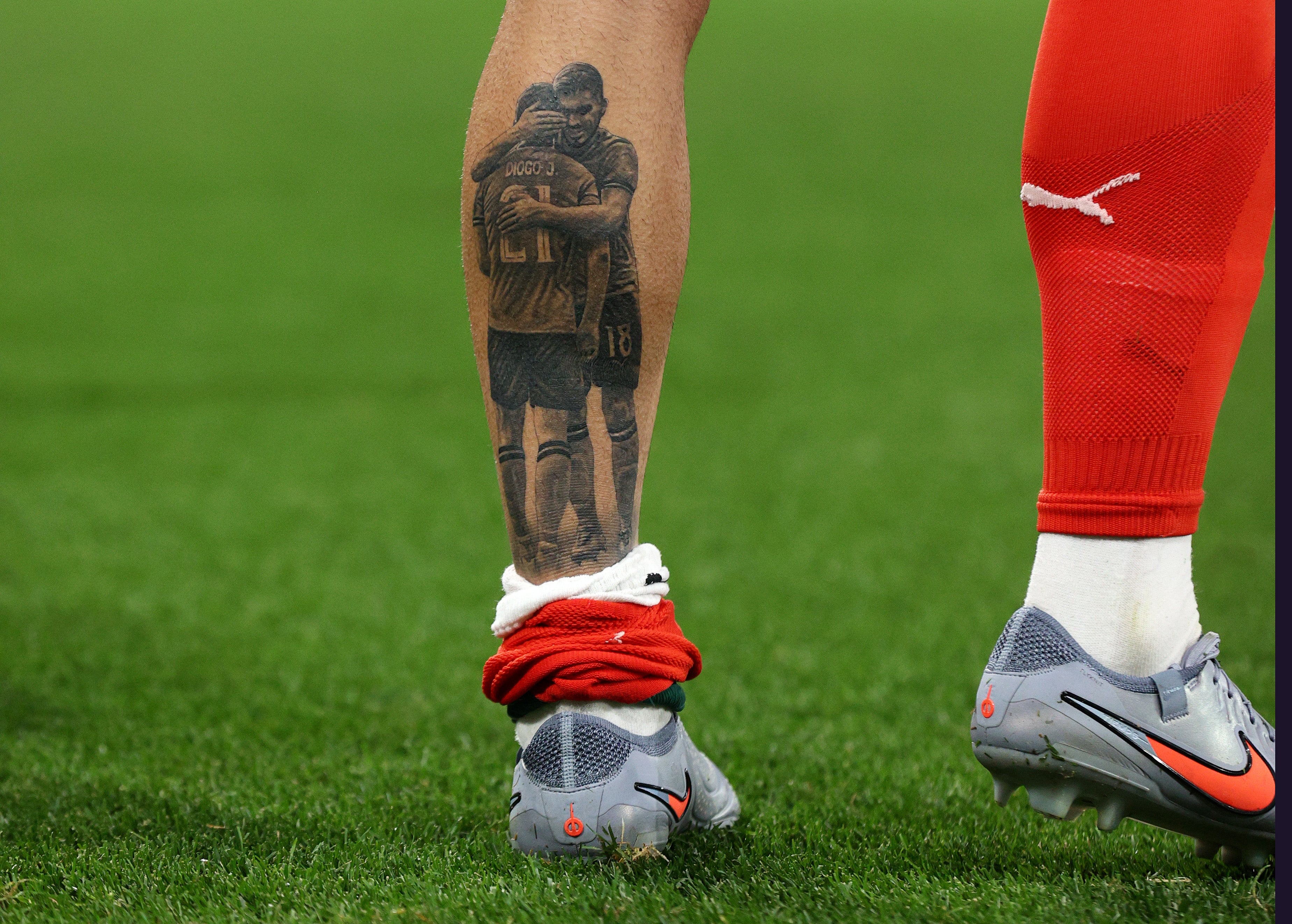 Ruben Neves has a tattoo of Jota on his left calf