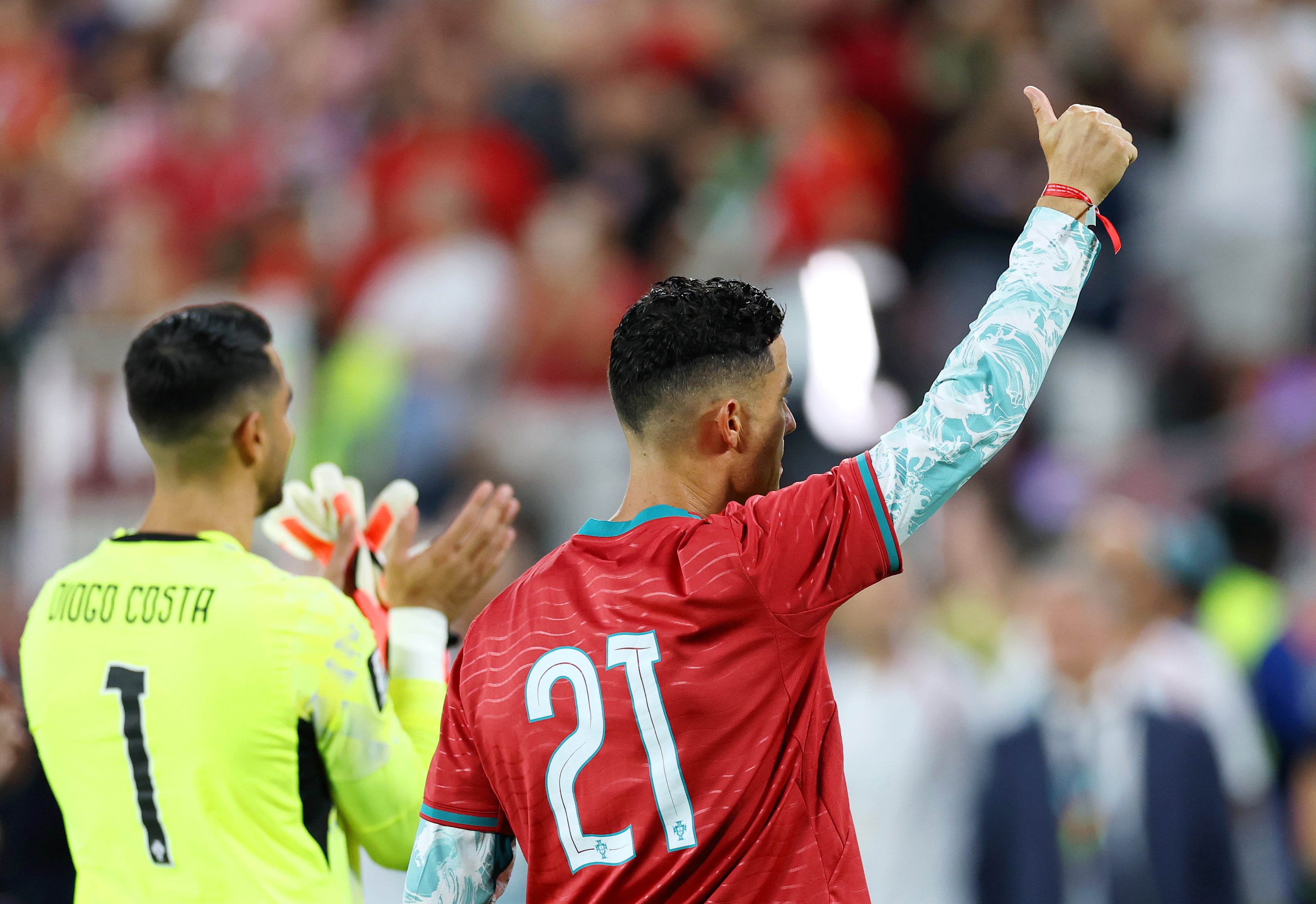 Cristiano Ronaldo donned a '21' shirt in honour of Diogo Jota at the World Cup