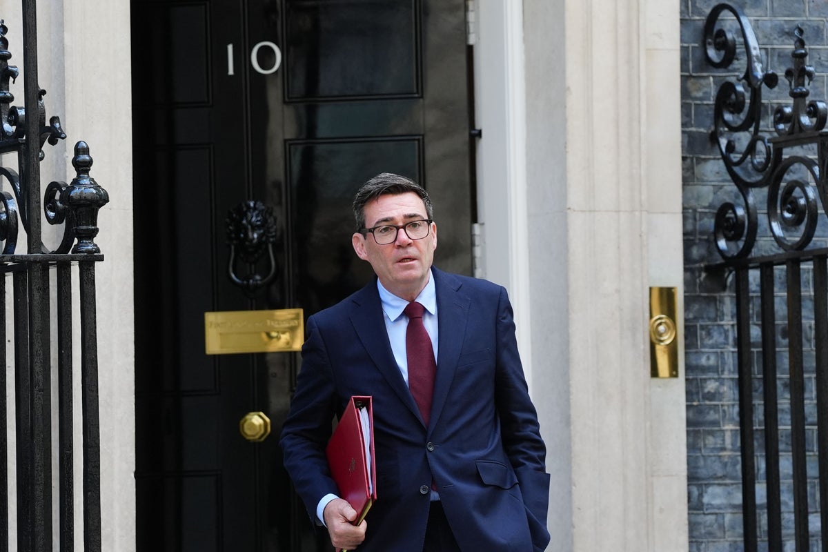 Hundreds of hospitality businesses call on Burnham to lower VAT