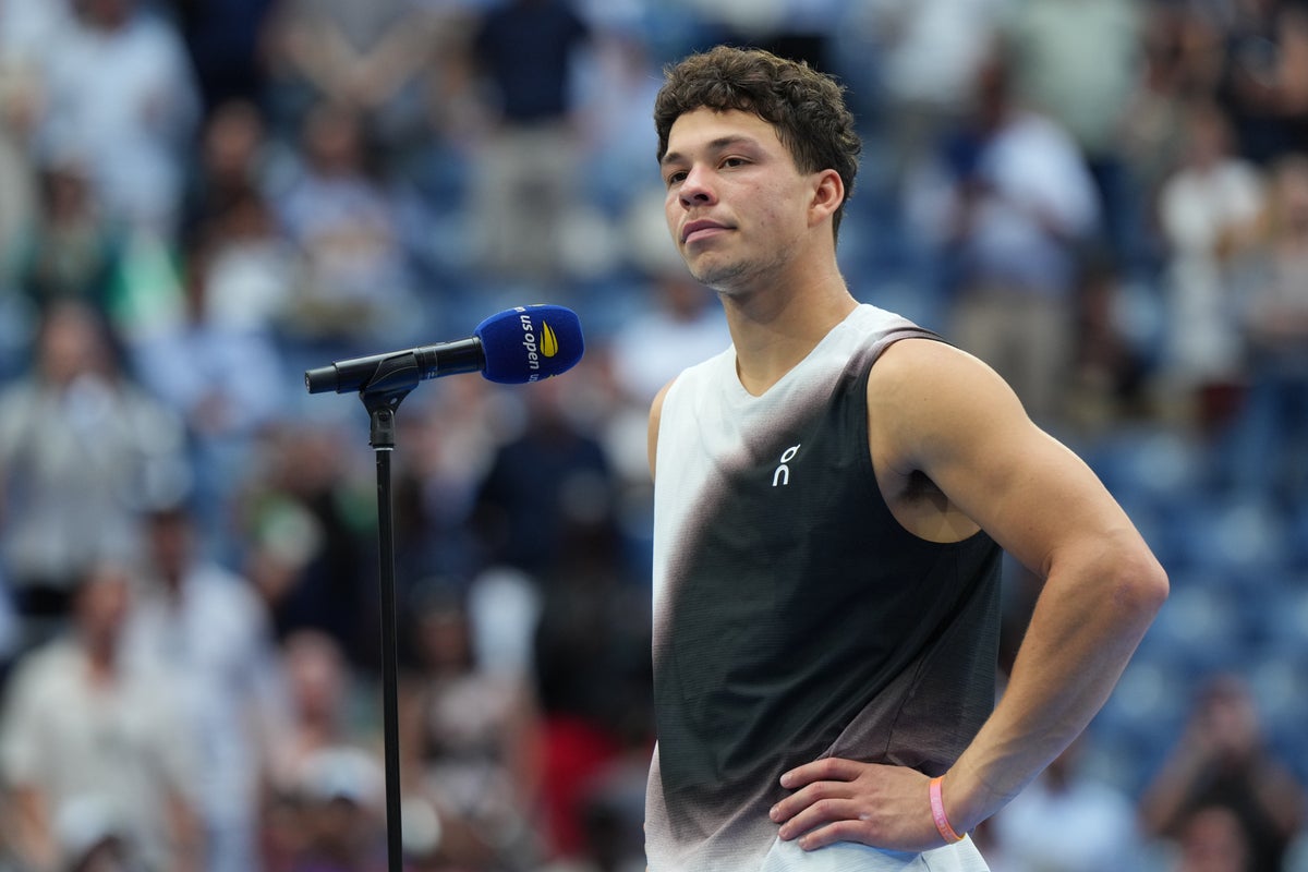 Ben Shelton demands change to ‘stupid’ rule after Alexander Zverev’s controversial ball bouncing
