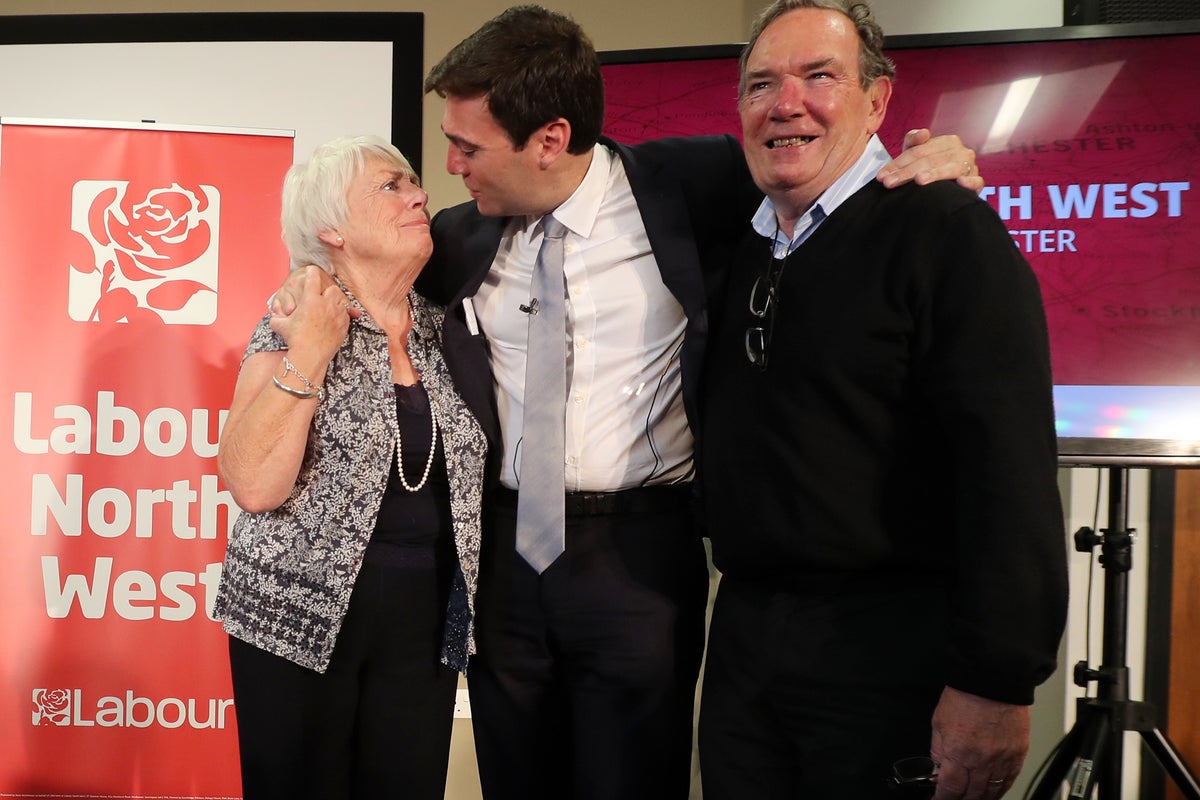 UK Prime Minister Andy Burnham cancels engagements following death of father