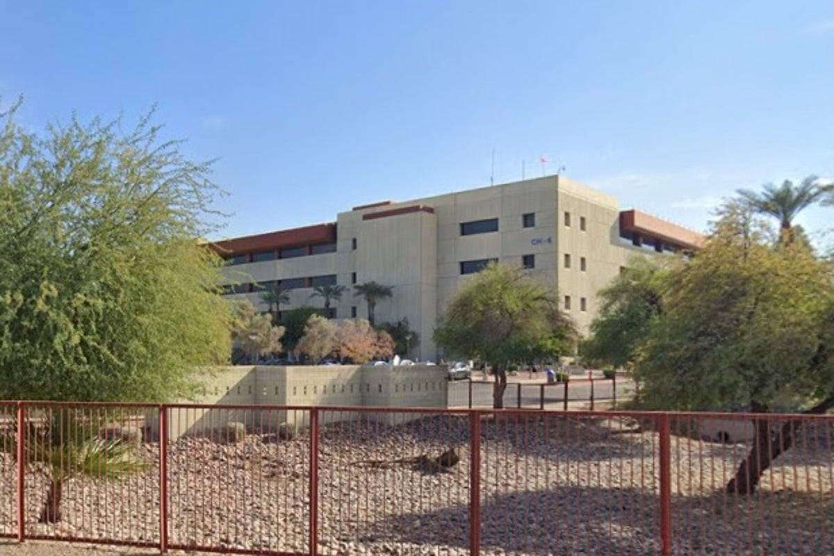 Ten people stung after bee swarm enters Arizona Intel facility