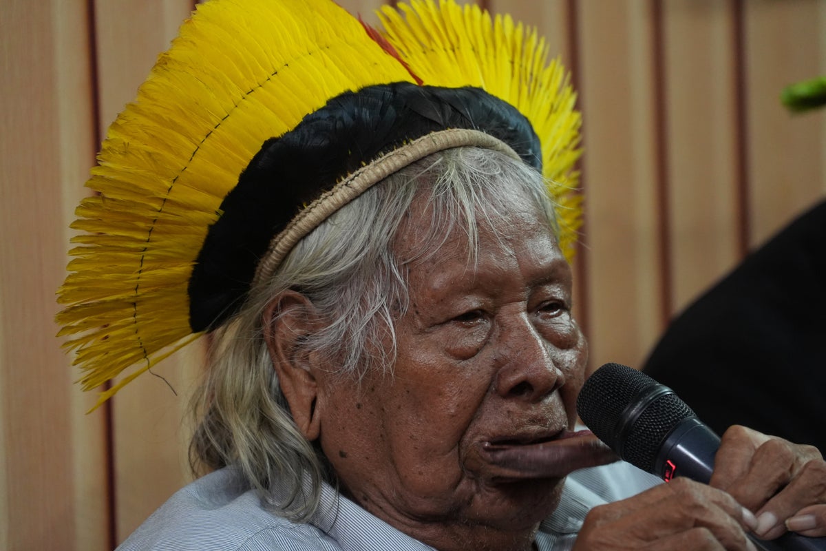 Raoni Metuktire, 94, receives palliative care at home in Brazil after cancer diagnosis