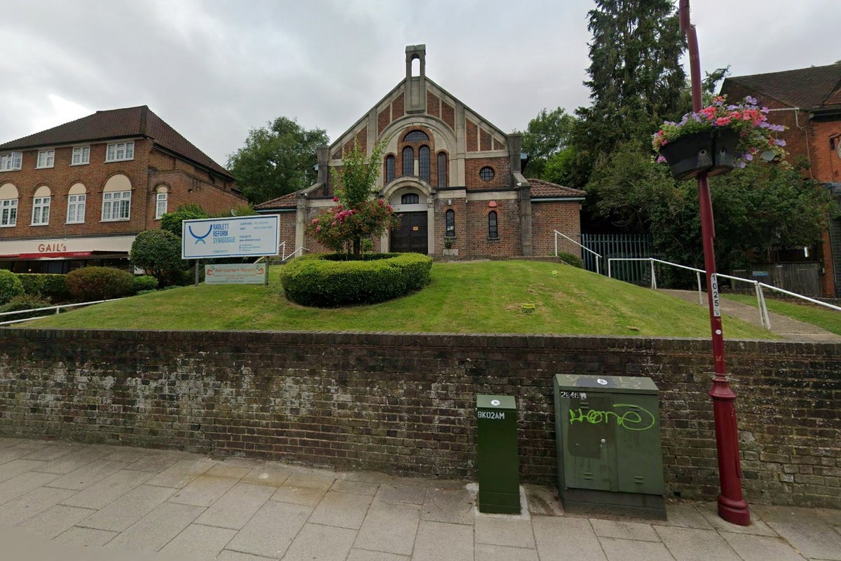Hertfordshire nursery prosecuted after toddler dies from choking on sausage Hertfordshire nursery prosecuted after toddler dies from choking on sausage