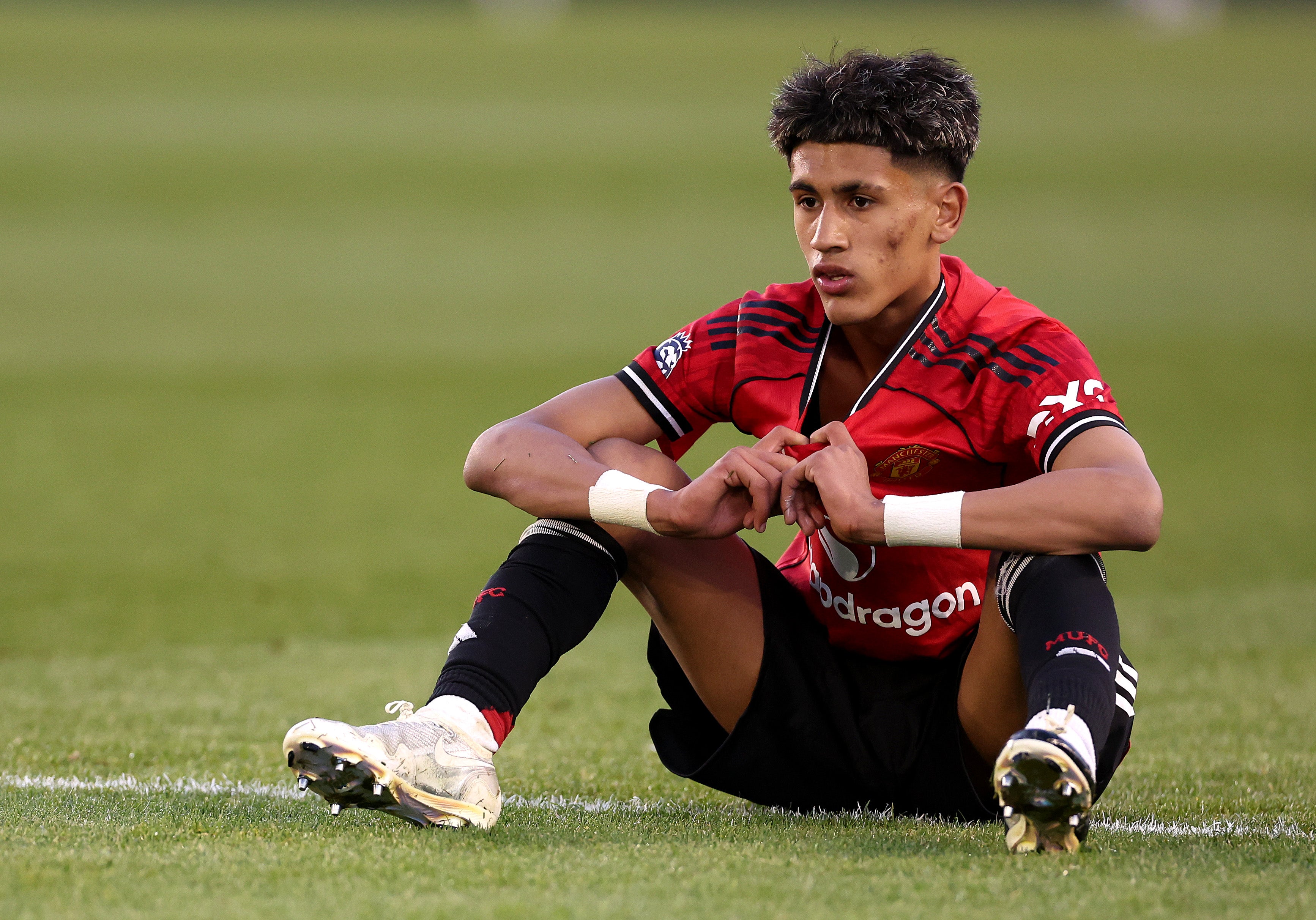 JJ Gabriel wants to leave Manchester United