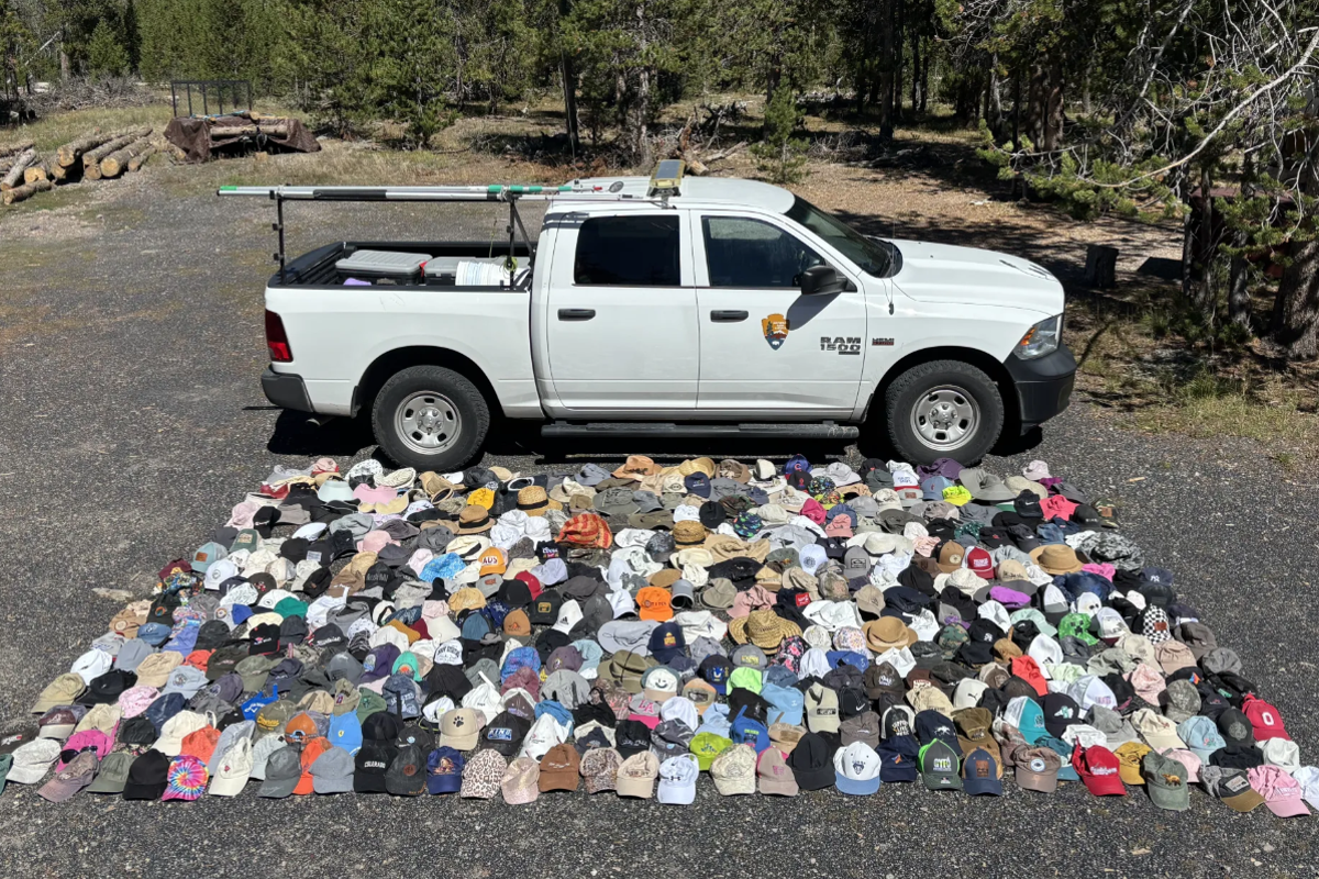 20,000 items of trash removed from Yellowstone’s geysers and hot springs – ...