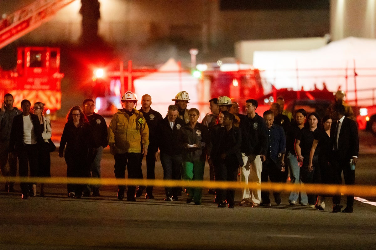 Three dead after NBC News helicopter crashes in Los Angeles while covering bus accident