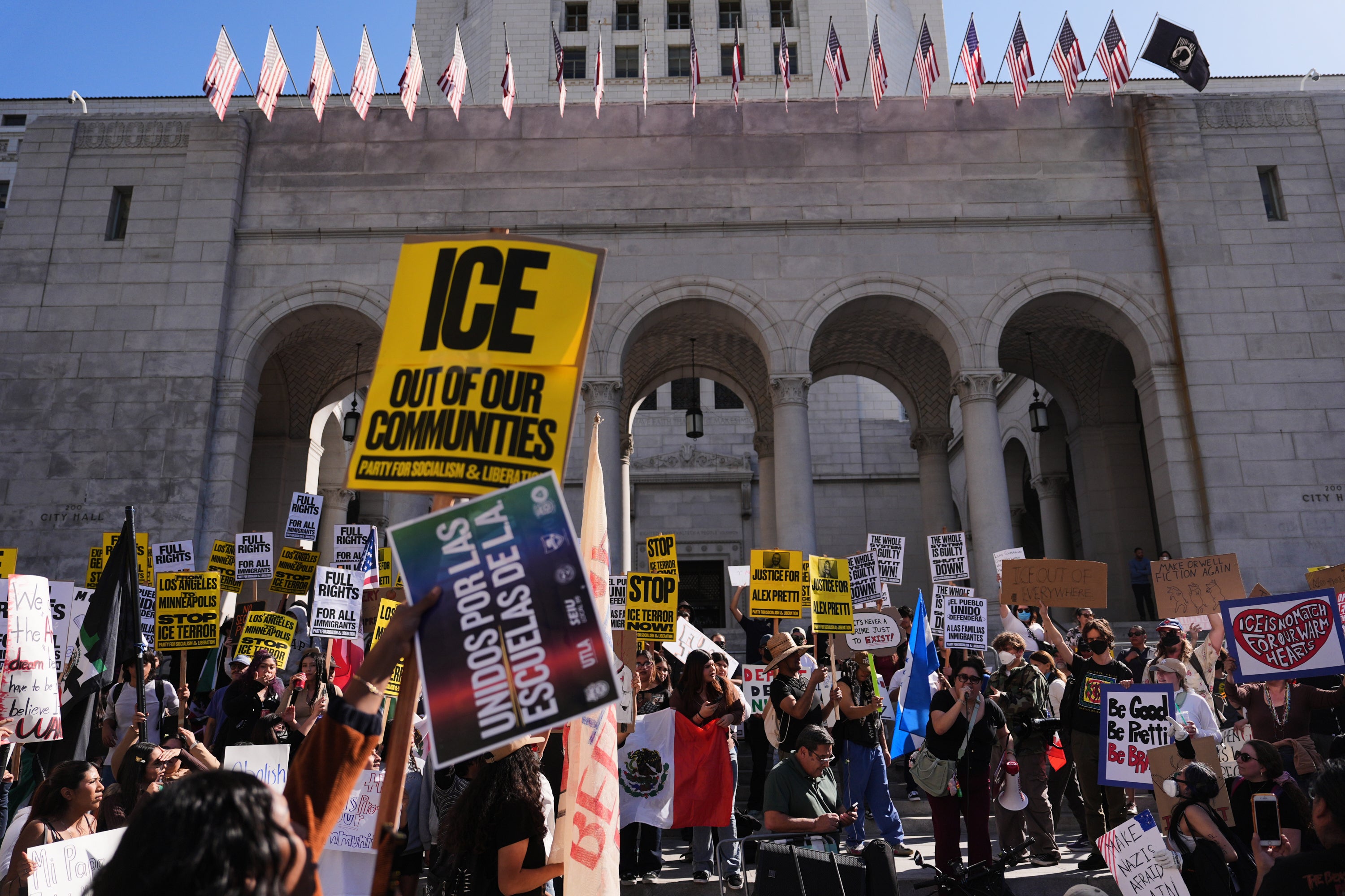 CALIFORNIA-REDADAS MIGRATORIAS