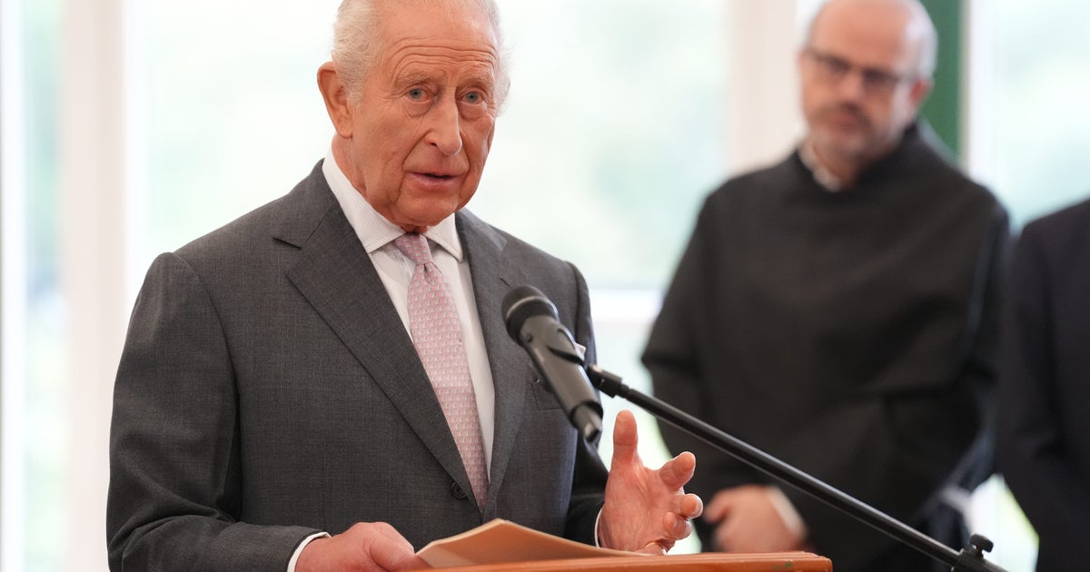 Royals set for busy day after 'unprecedented' palace response to Spencer claims | The Independent
