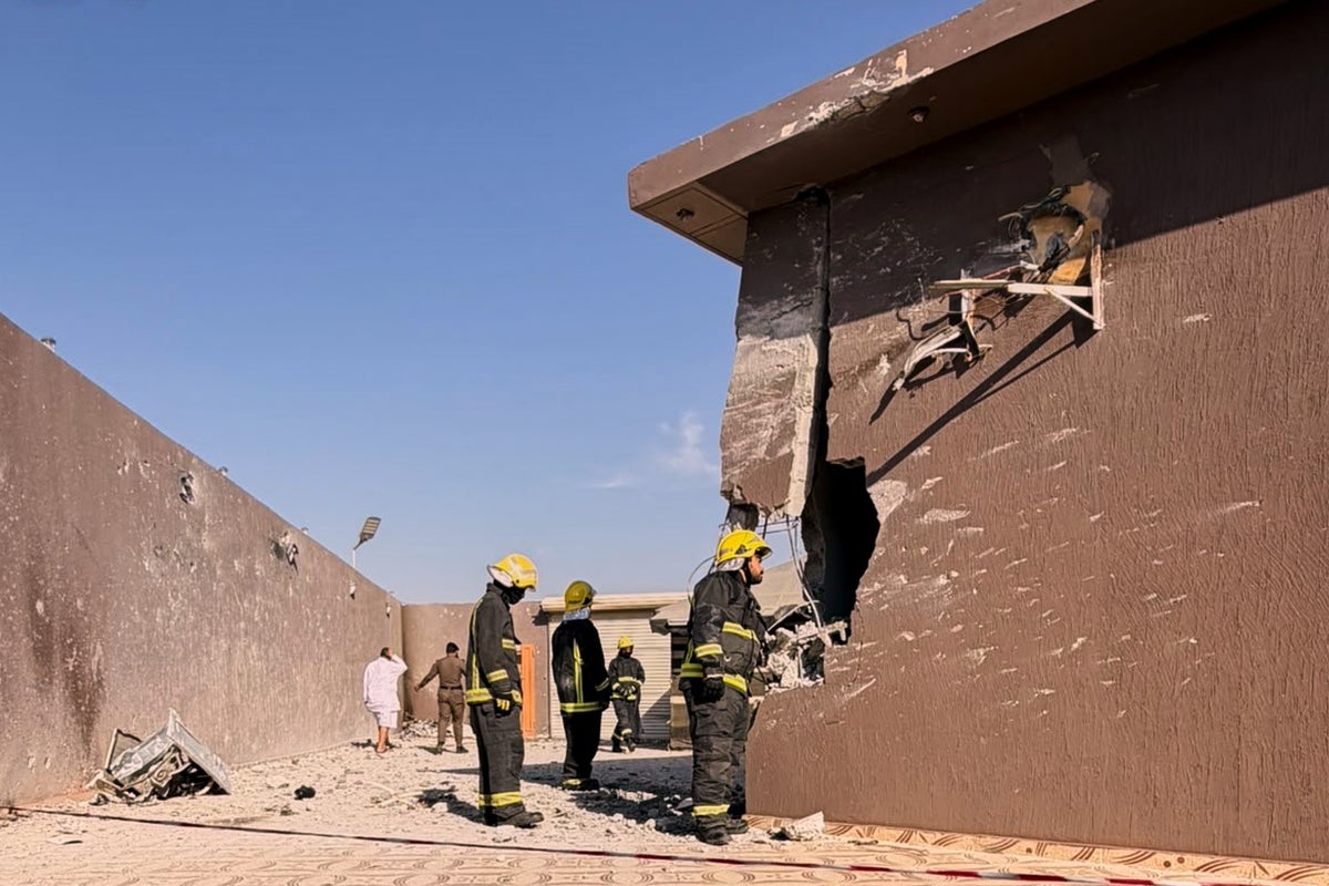 Saudi Civil Defense Reports Civilian Death from Houthi Drone Debris