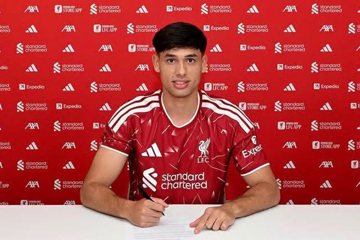 Liverpool re-sign young midfielder Patrik Farkas from Blackburn Rovers