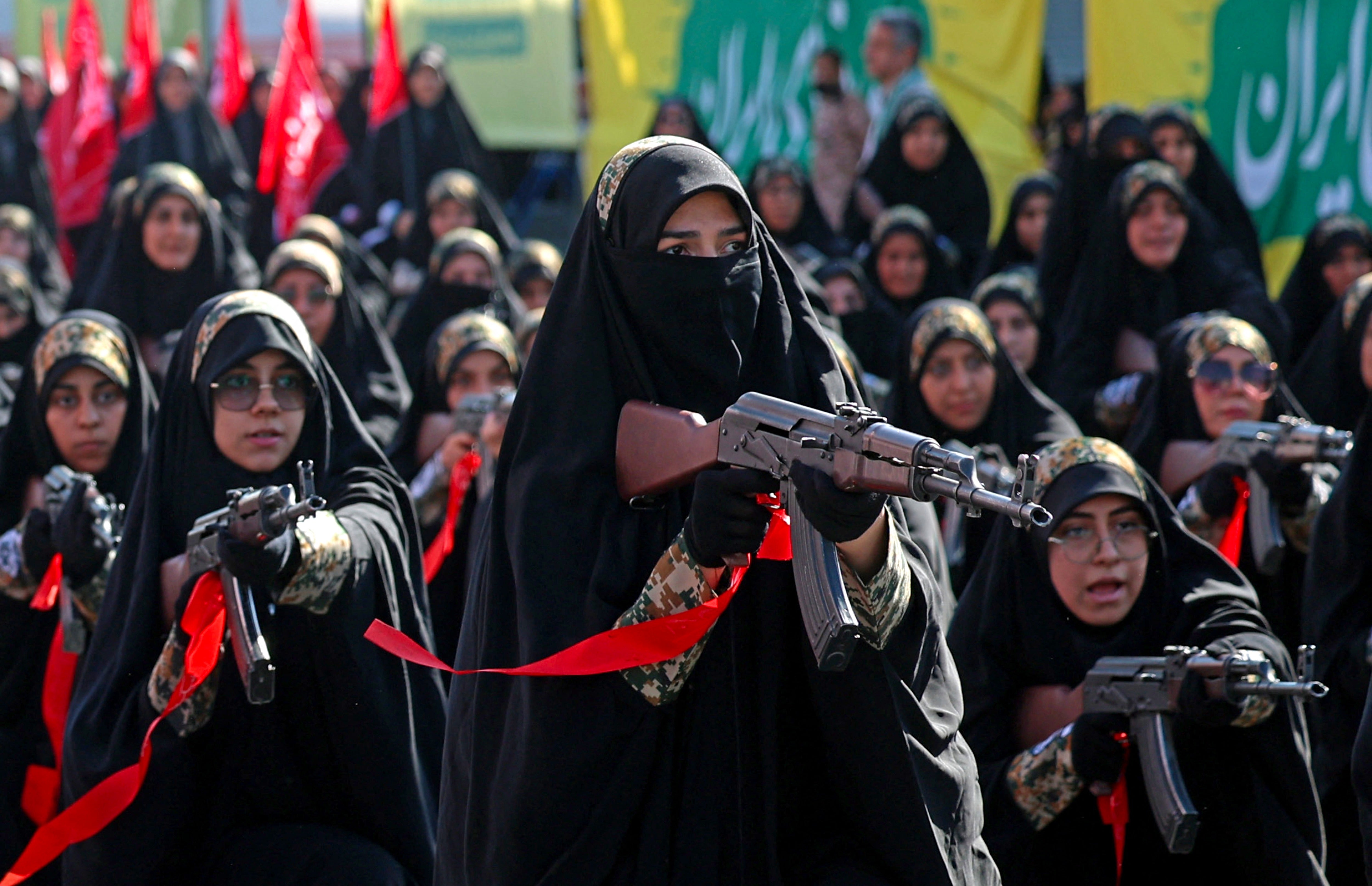 Iran Holds Massive Rally to Mobilize Citizens for Armed Defense