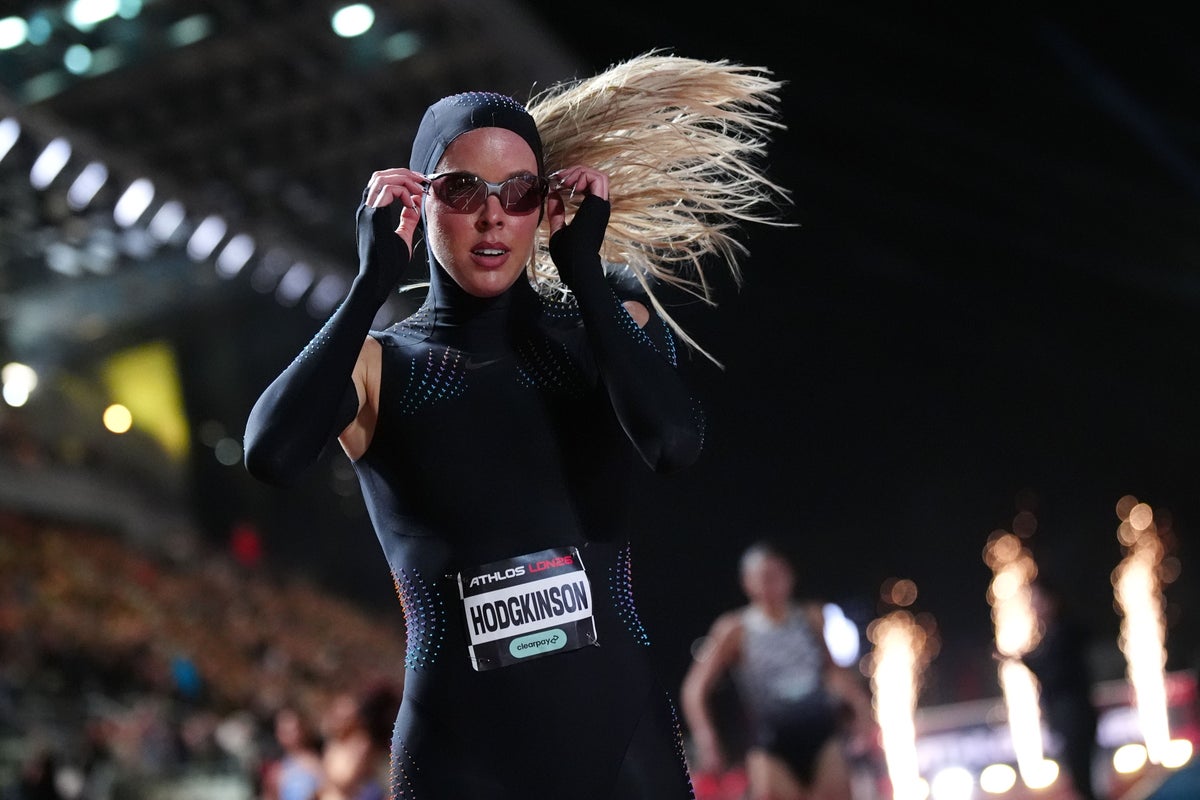 Keely Hodgkinson Dons Eye catching All black Speedsuit Keely Hodgkinson Dons Eye catching All black Speedsuit
