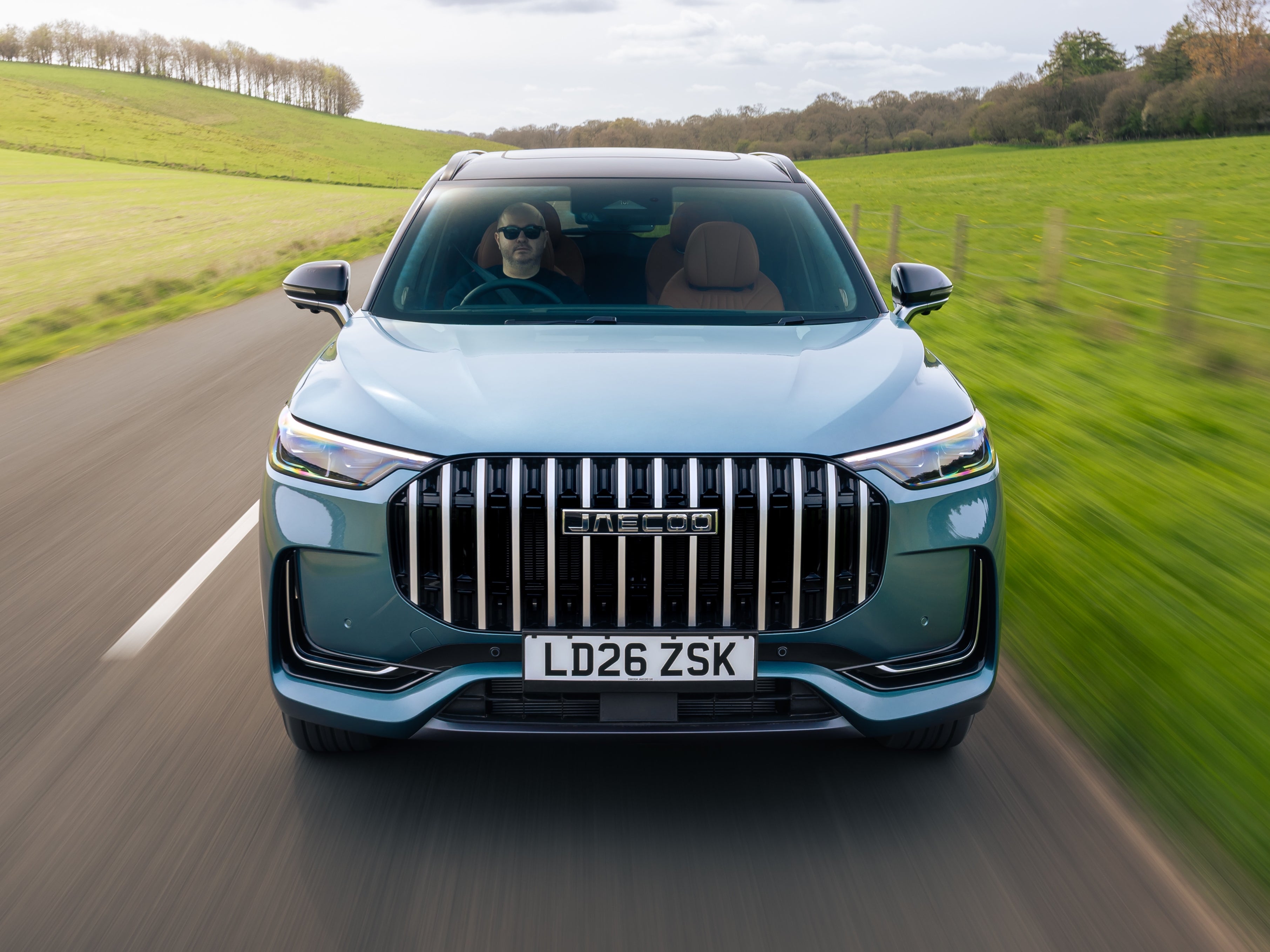 The Jaecoo 8 drives comfortably, although the ride can feel a little bit unsettled at times (Jaecoo)