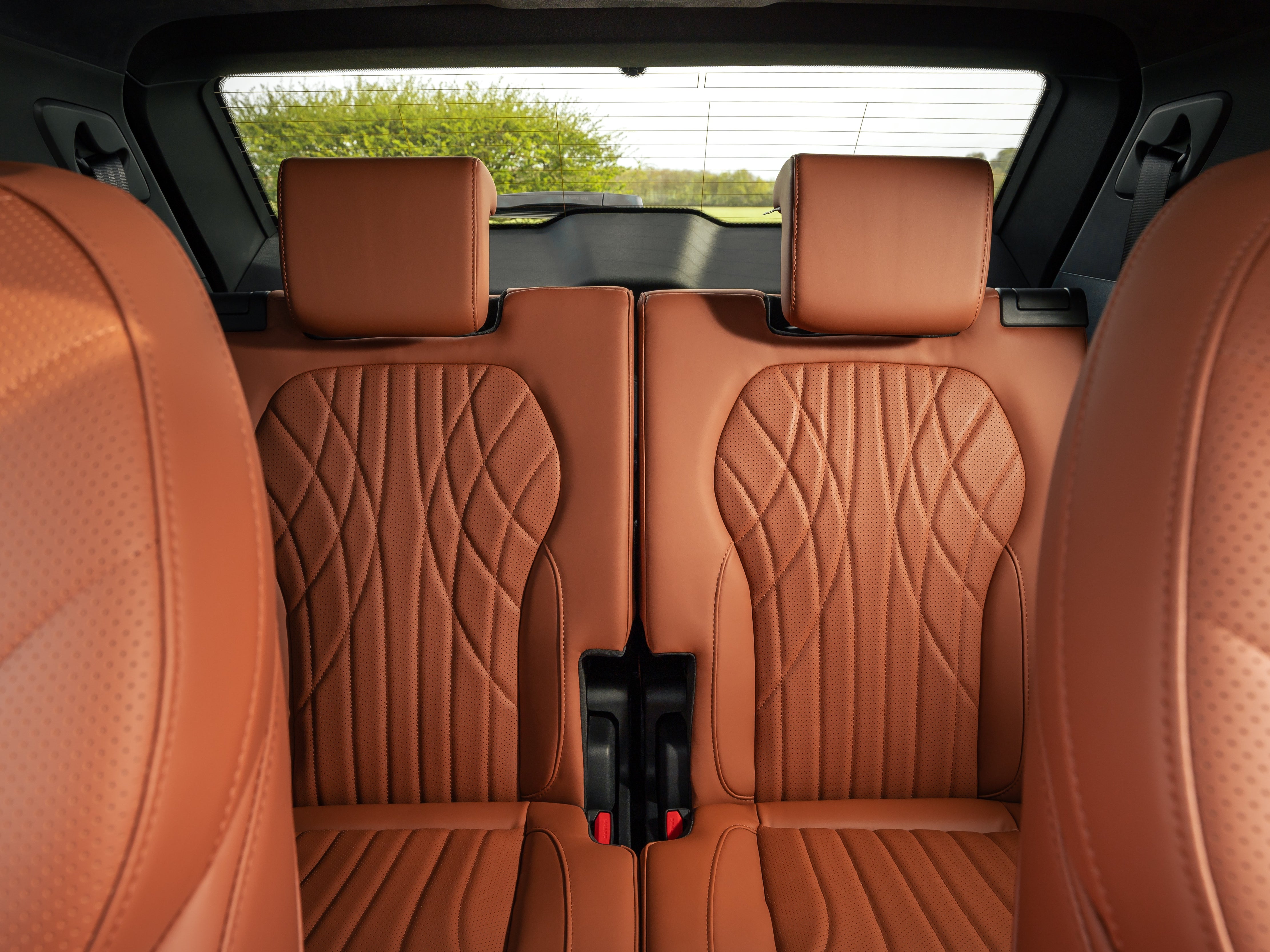 Chunky third row seats are comfortable, but lack headroom. (Jaecoo)