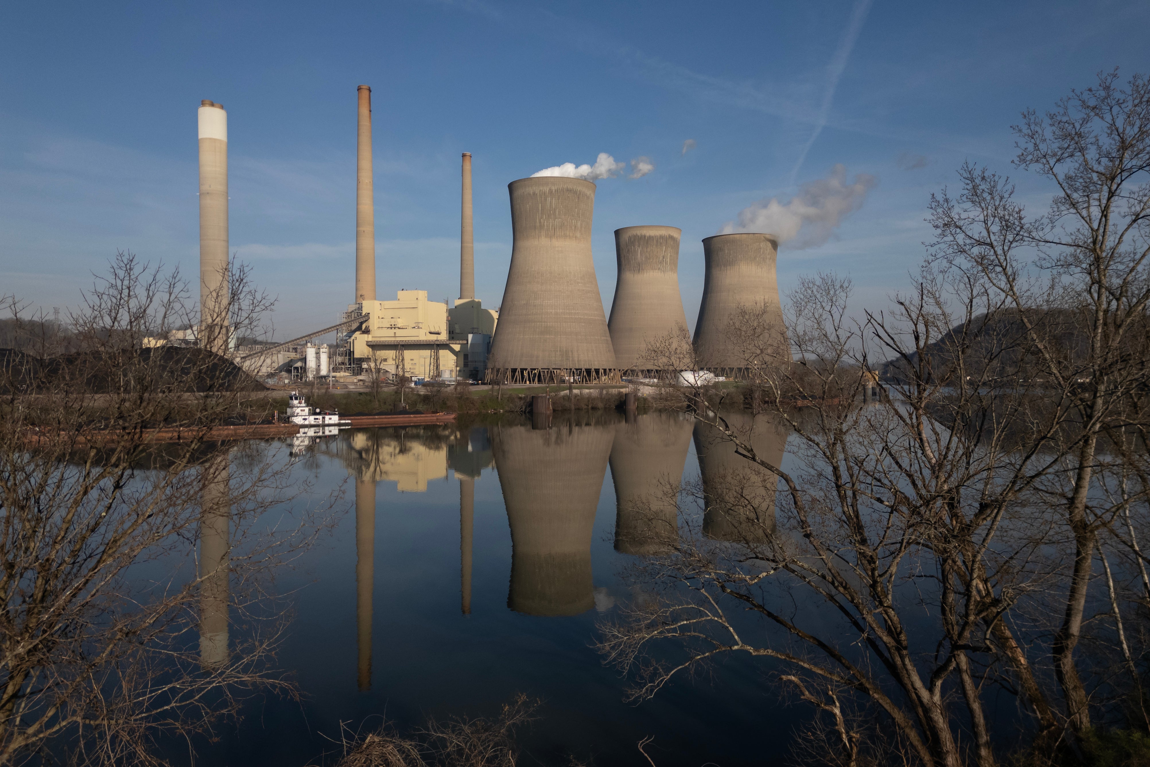 Climate_New_York_Climate_Week_AI_93894.jpg?quality=75&height=166&fit=bounds&format=pjpg&crop=16%3A9%2Coffset-y0.5&auto=webp