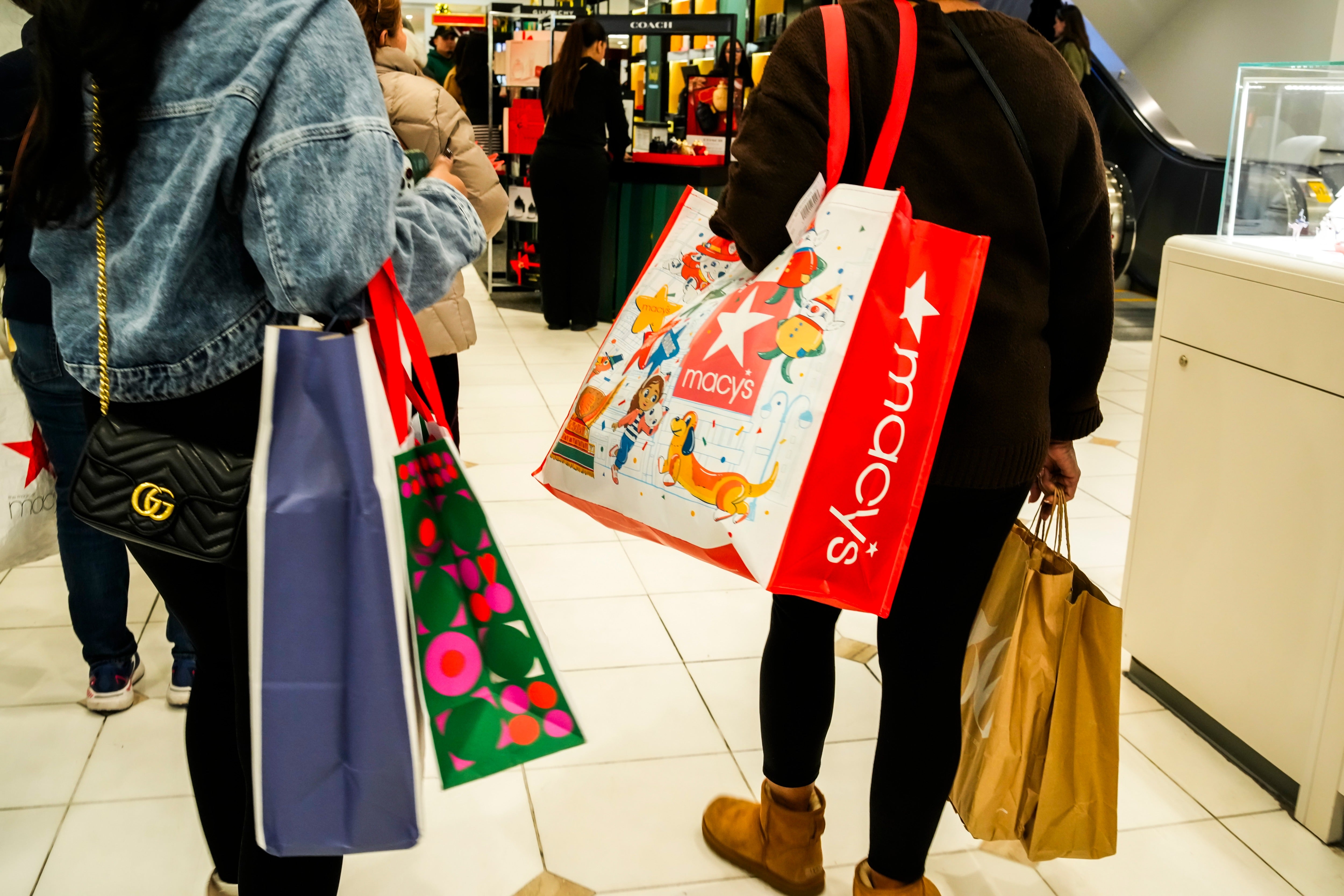 How to get rid of reusable bags piling up in your home