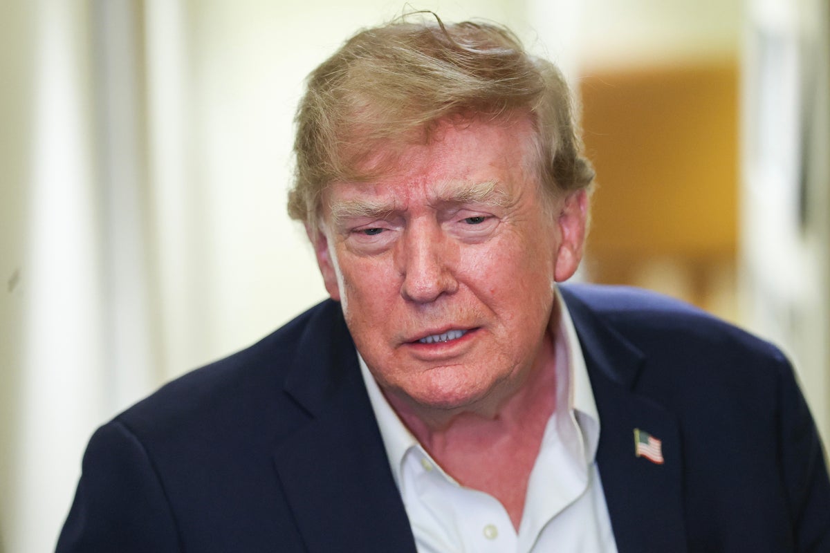 Trump lashes out at news outlets over lawsuit challenging White House media ban