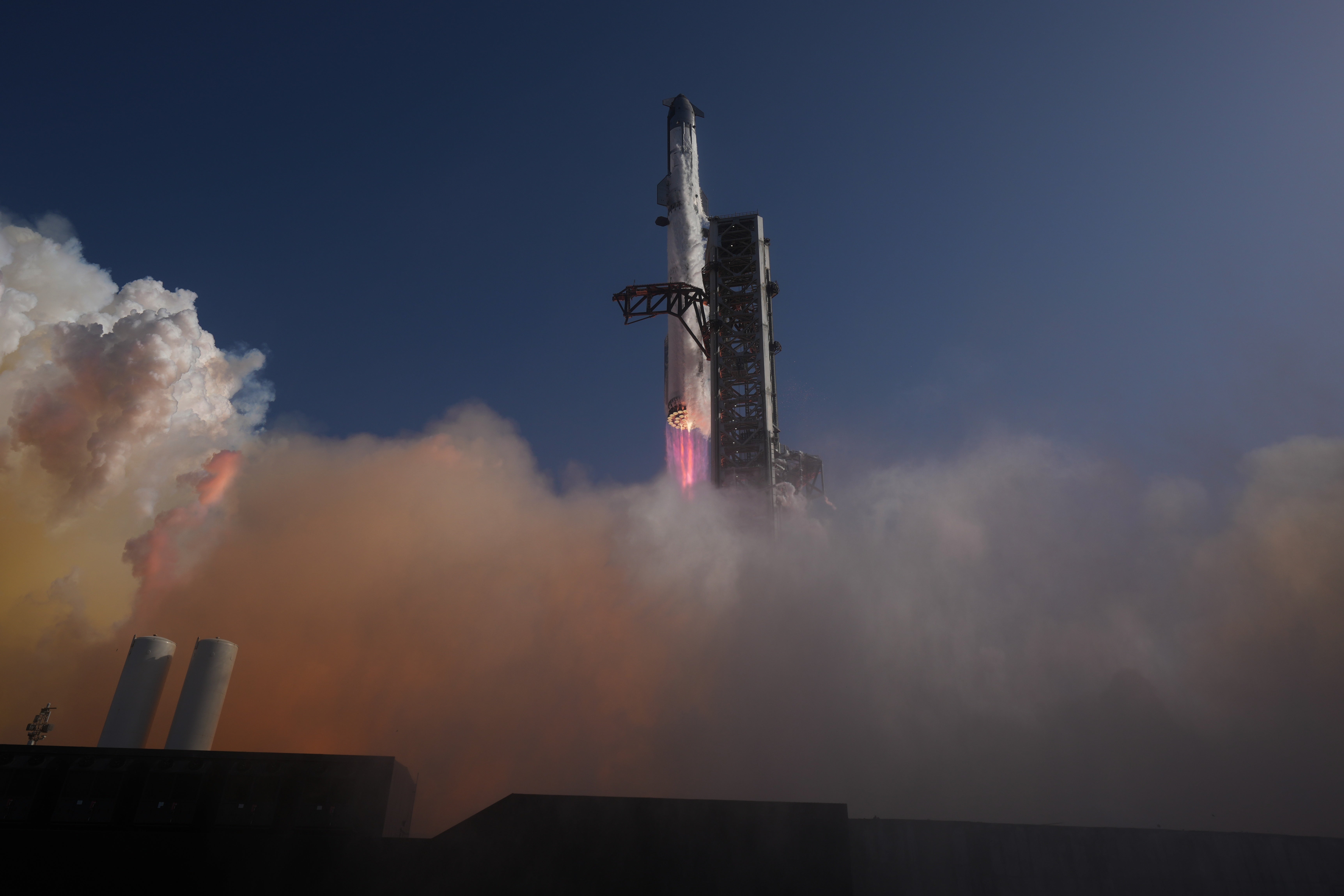 Judge Denies Block on SpaceX Land Transfer Near Wildlife Refuge