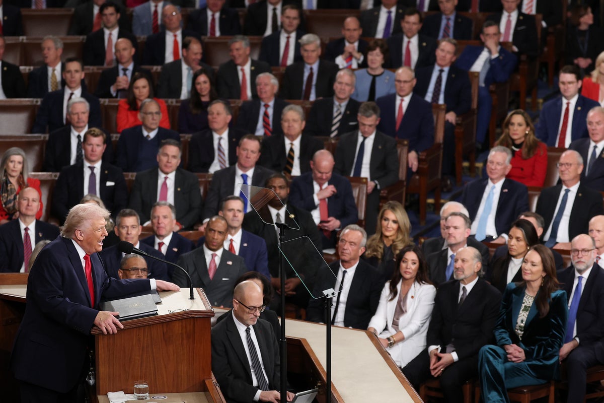 Republicans begin to turn on Trump, blasting him for Iran war, oil prices and unpopular policies