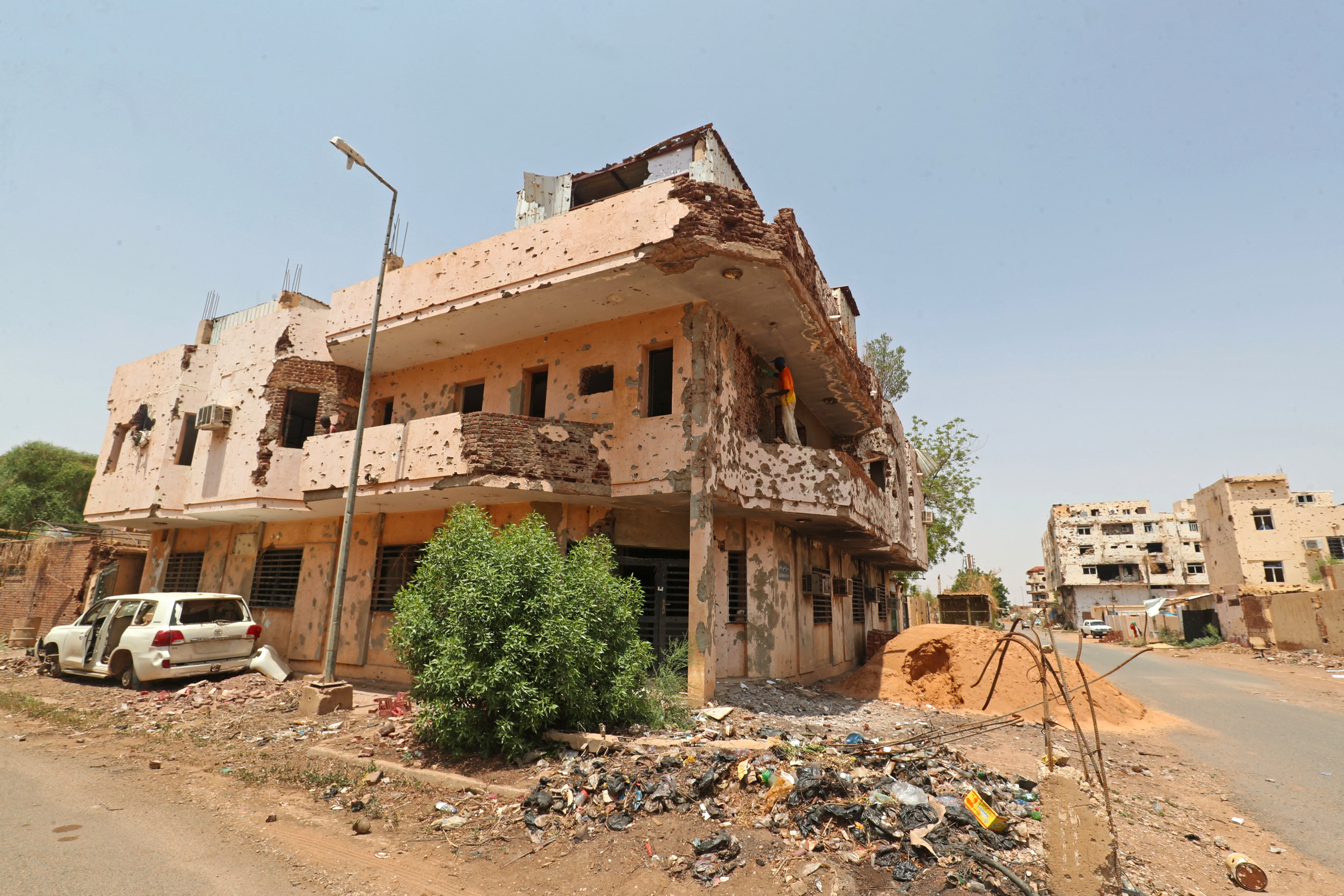 The impact of war in Sudan on Khartoum